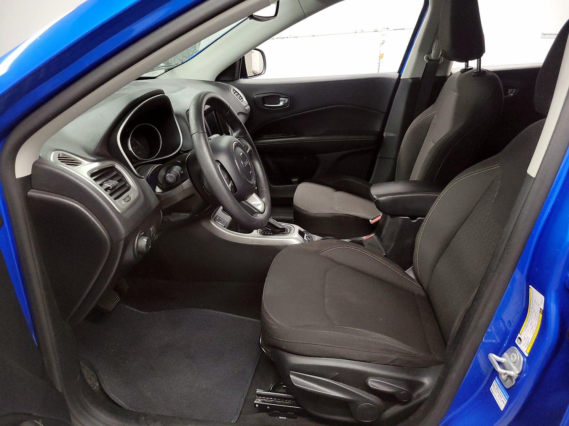 Thumbnail: 2019 Jeep Compass - 11