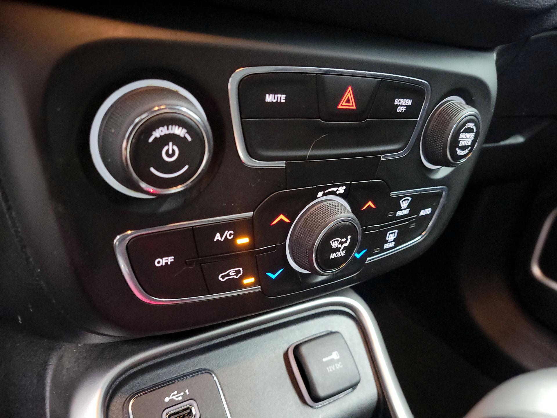 Thumbnail: 2019 Jeep Compass - 15