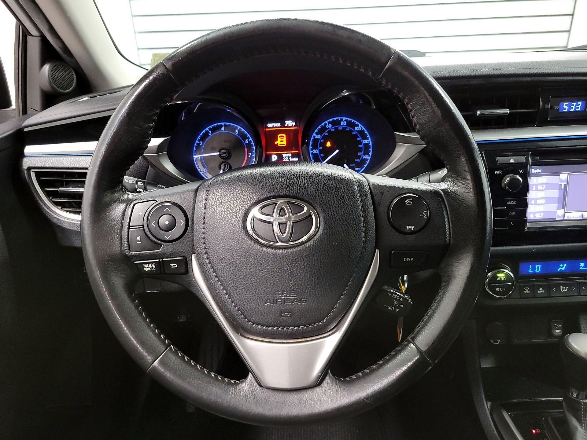 Thumbnail: 2014 Toyota Corolla - 10