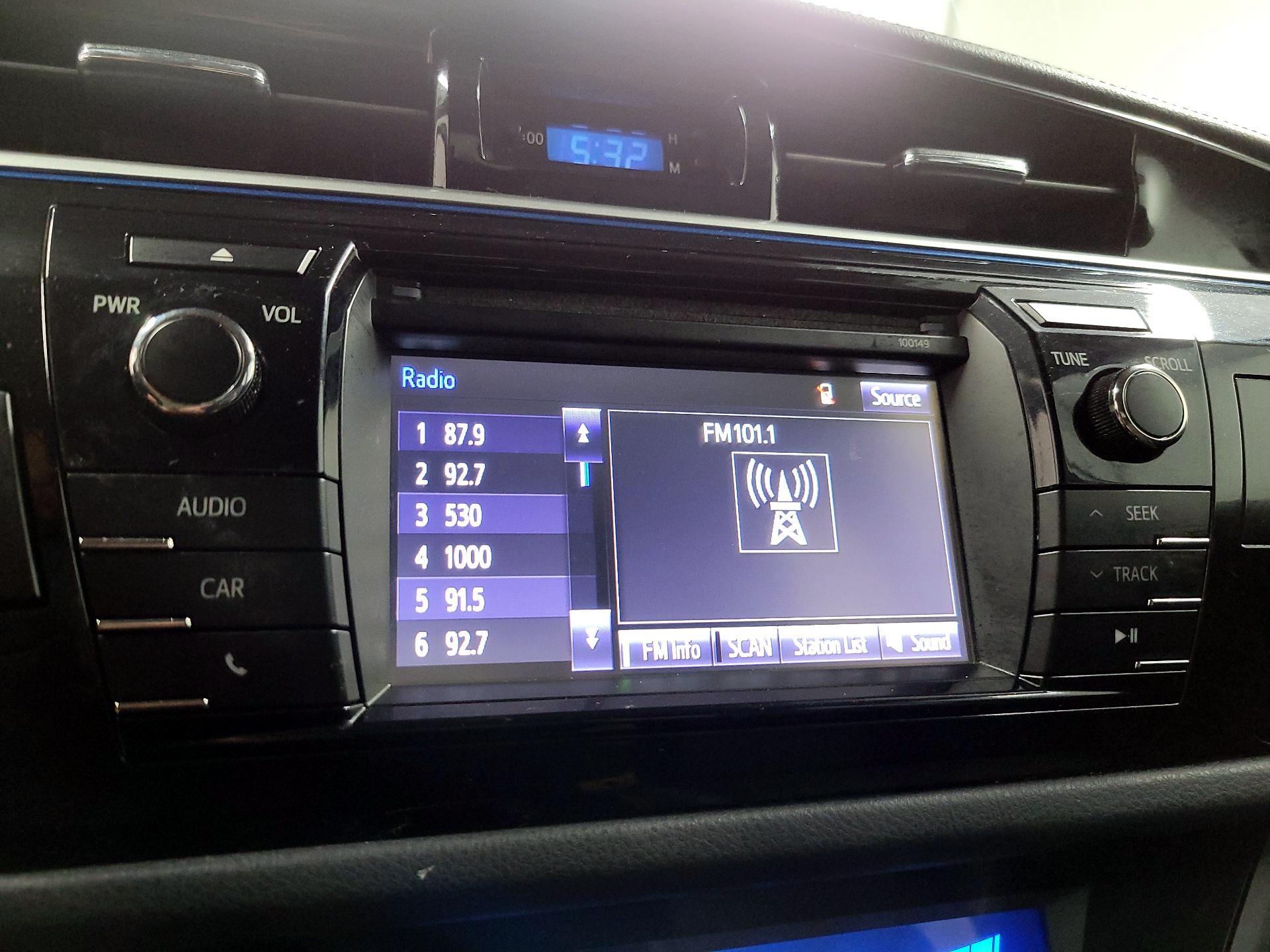 Thumbnail: 2014 Toyota Corolla - 15