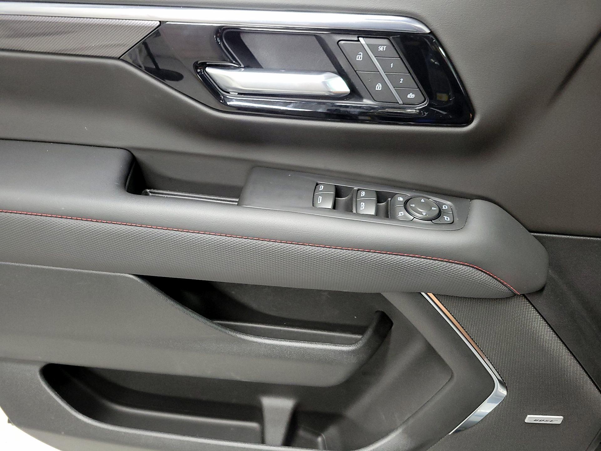 Thumbnail: 2025 Chevrolet Tahoe - 12