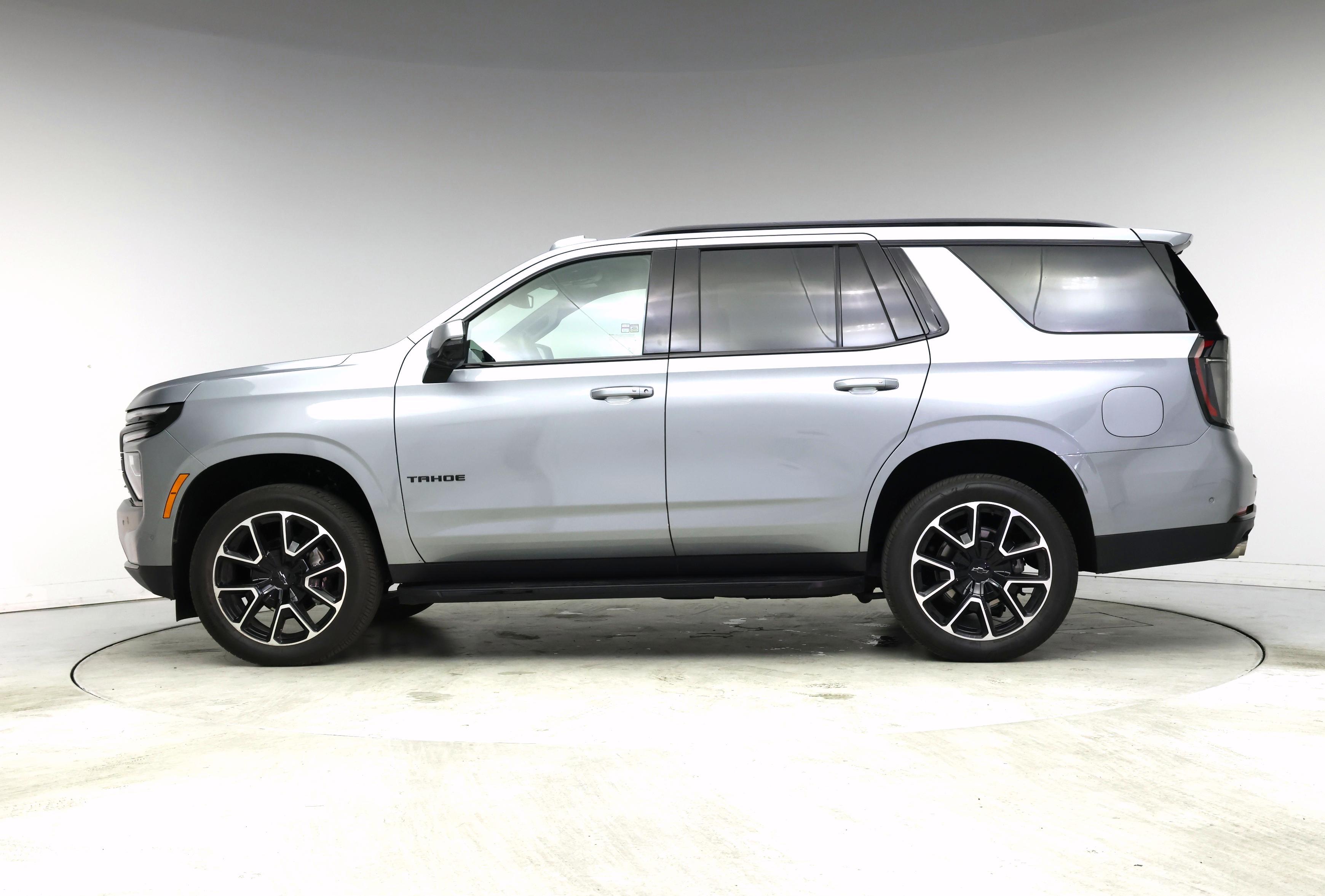 Thumbnail: 2025 Chevrolet Tahoe - 3