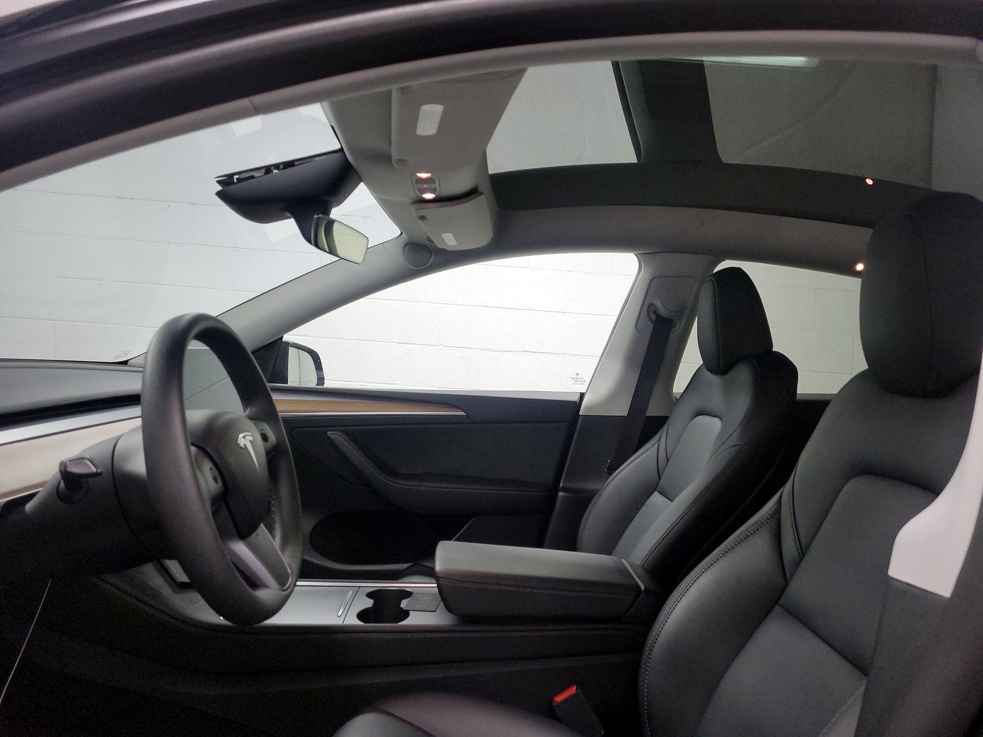 Thumbnail: 2023 Tesla Model Y - 18