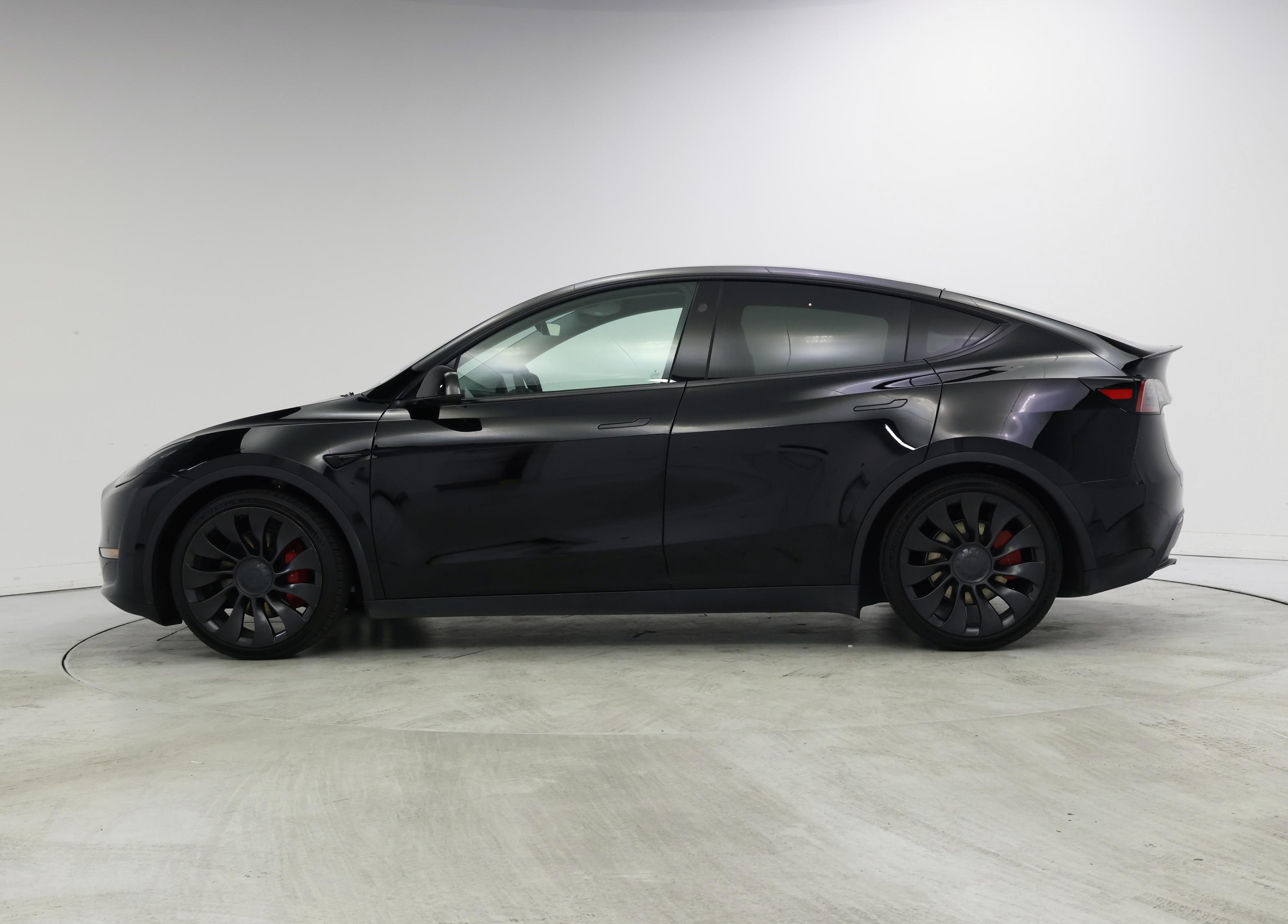Thumbnail: 2023 Tesla Model Y - 3