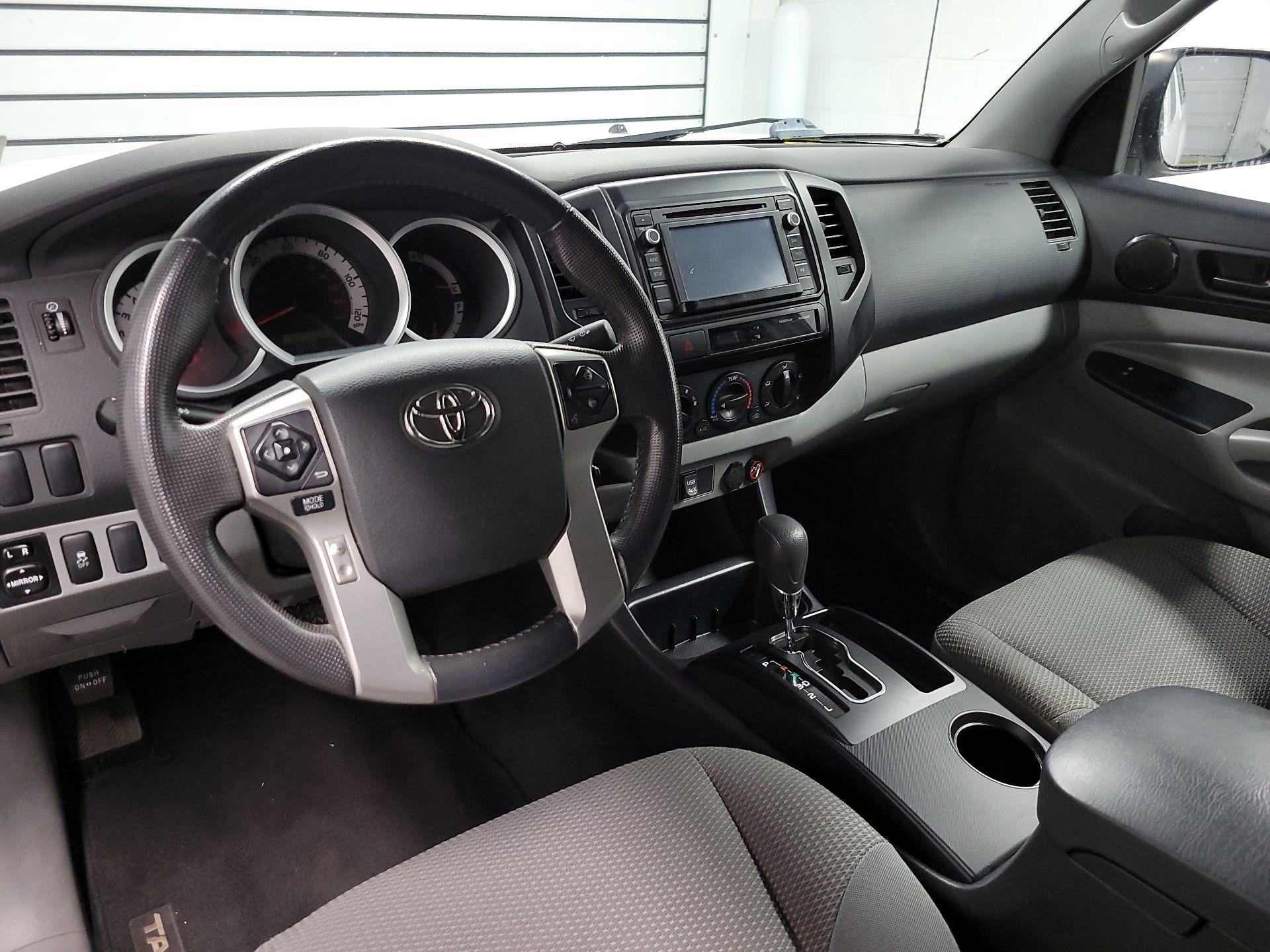 Thumbnail: 2014 Toyota Tacoma - 9