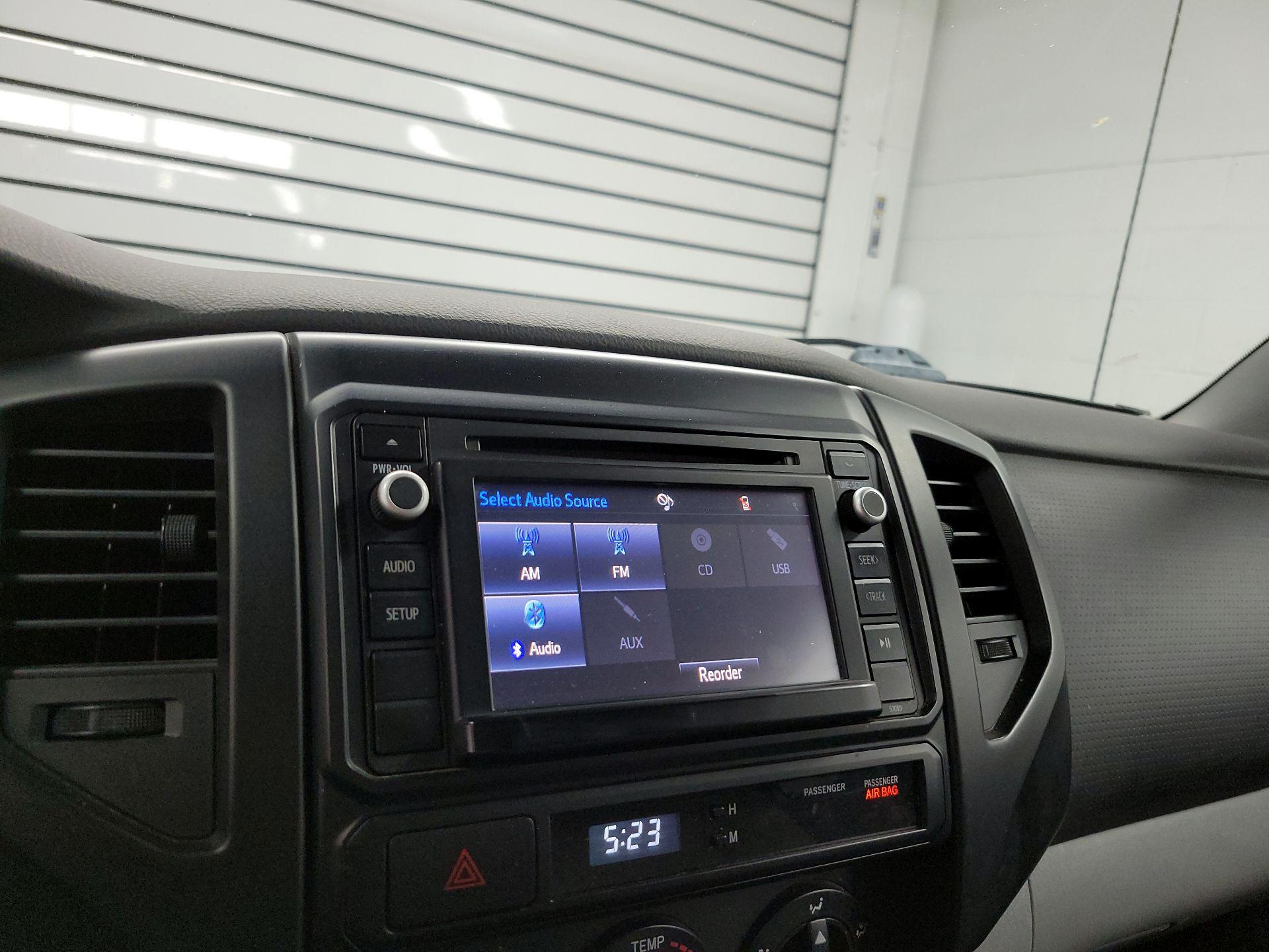 Thumbnail: 2014 Toyota Tacoma - 14