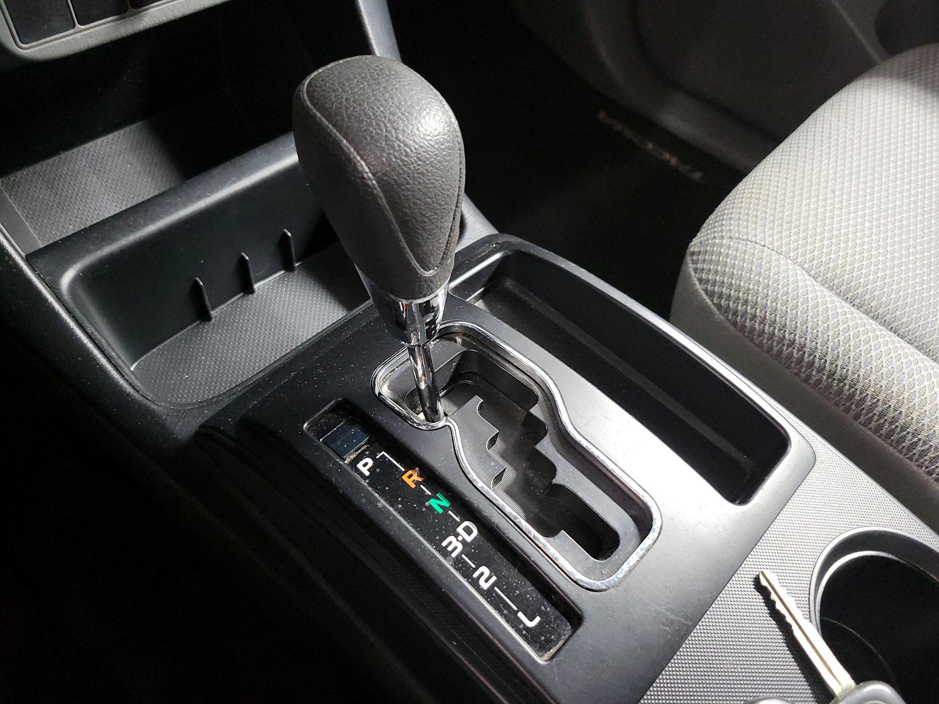 Thumbnail: 2014 Toyota Tacoma - 16