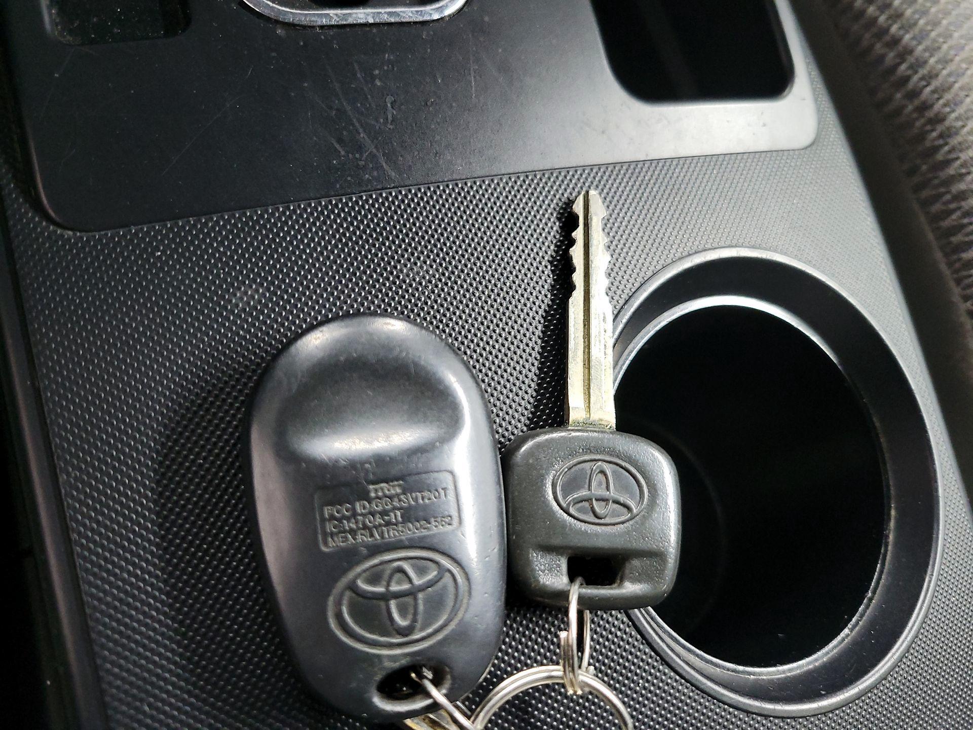 Thumbnail: 2014 Toyota Tacoma - 20