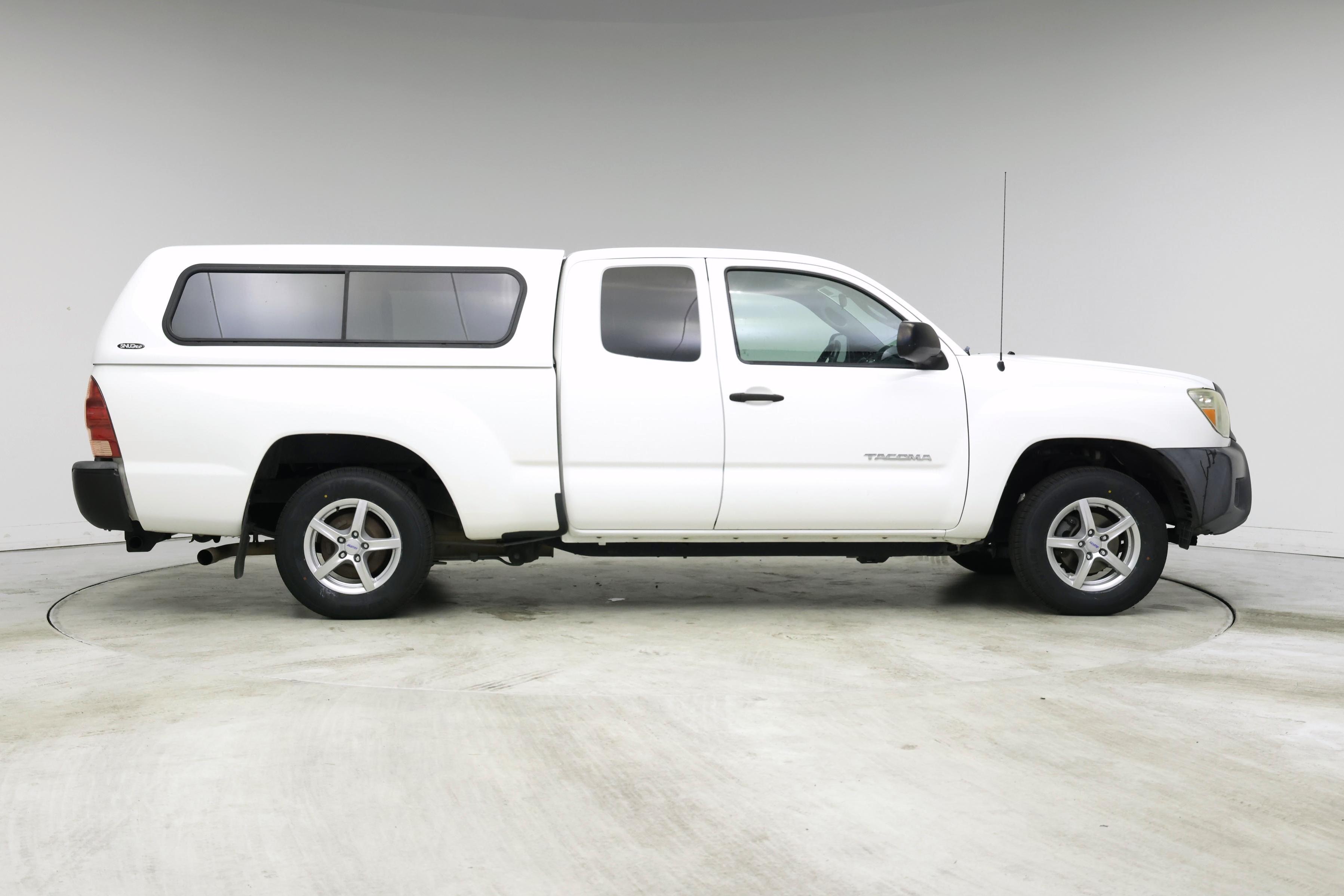 Thumbnail: 2014 Toyota Tacoma - 7