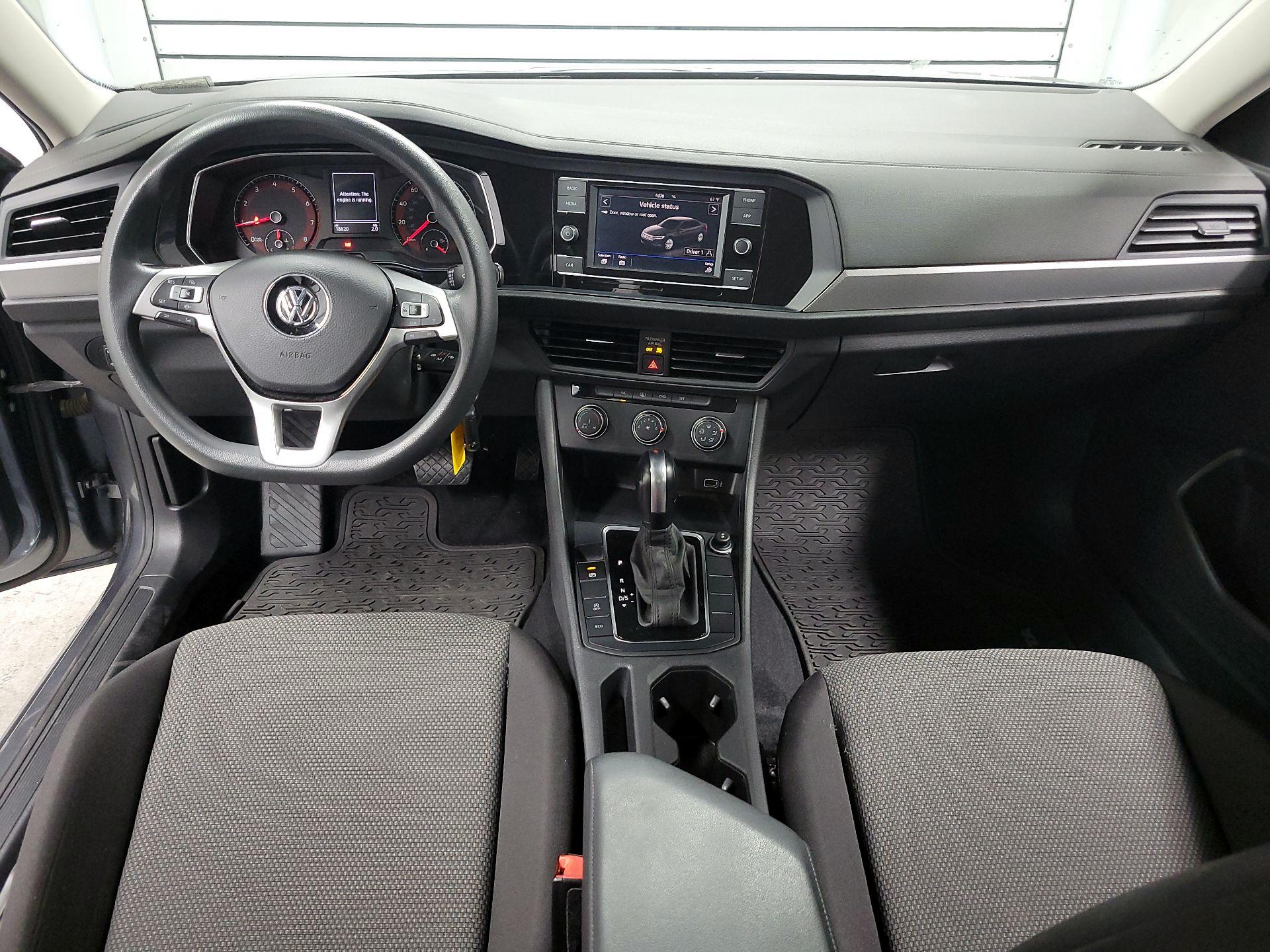Thumbnail: 2019 Volkswagen Jetta - 9