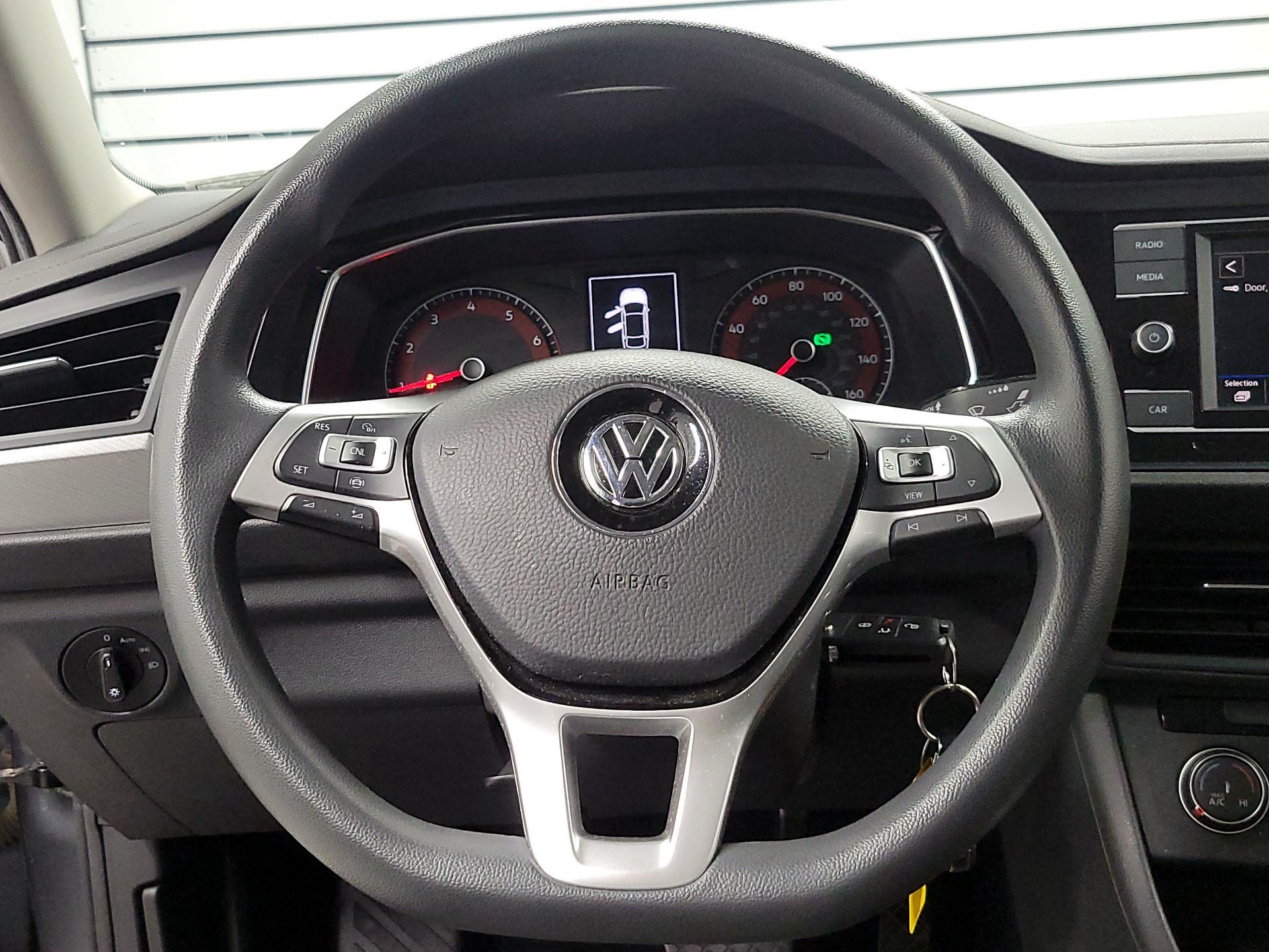 Thumbnail: 2019 Volkswagen Jetta - 10