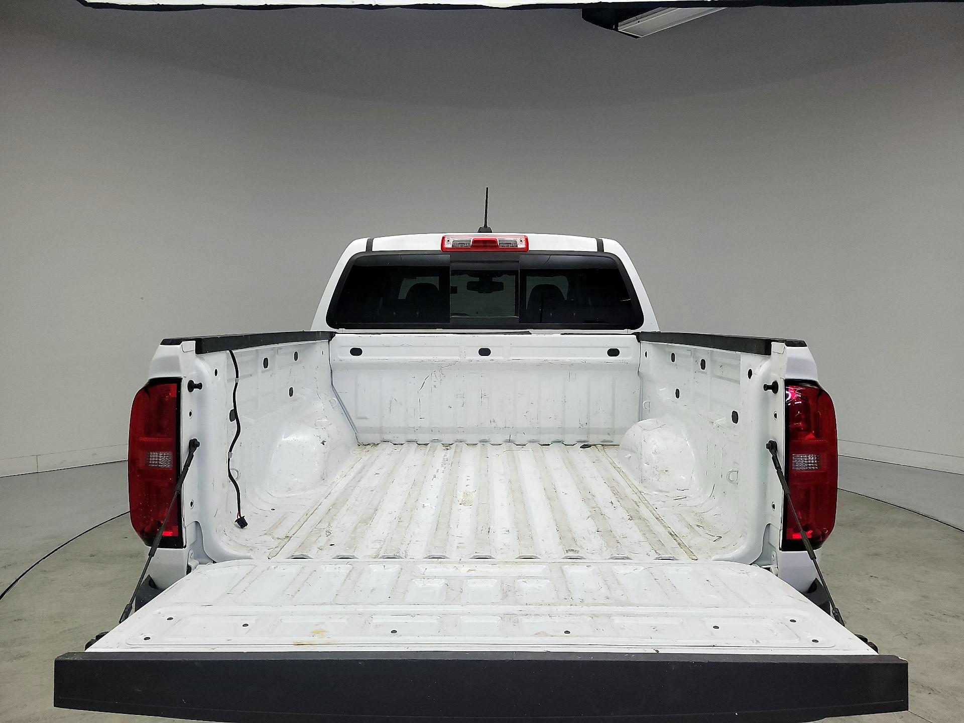 Thumbnail: 2022 Chevrolet Colorado - 19