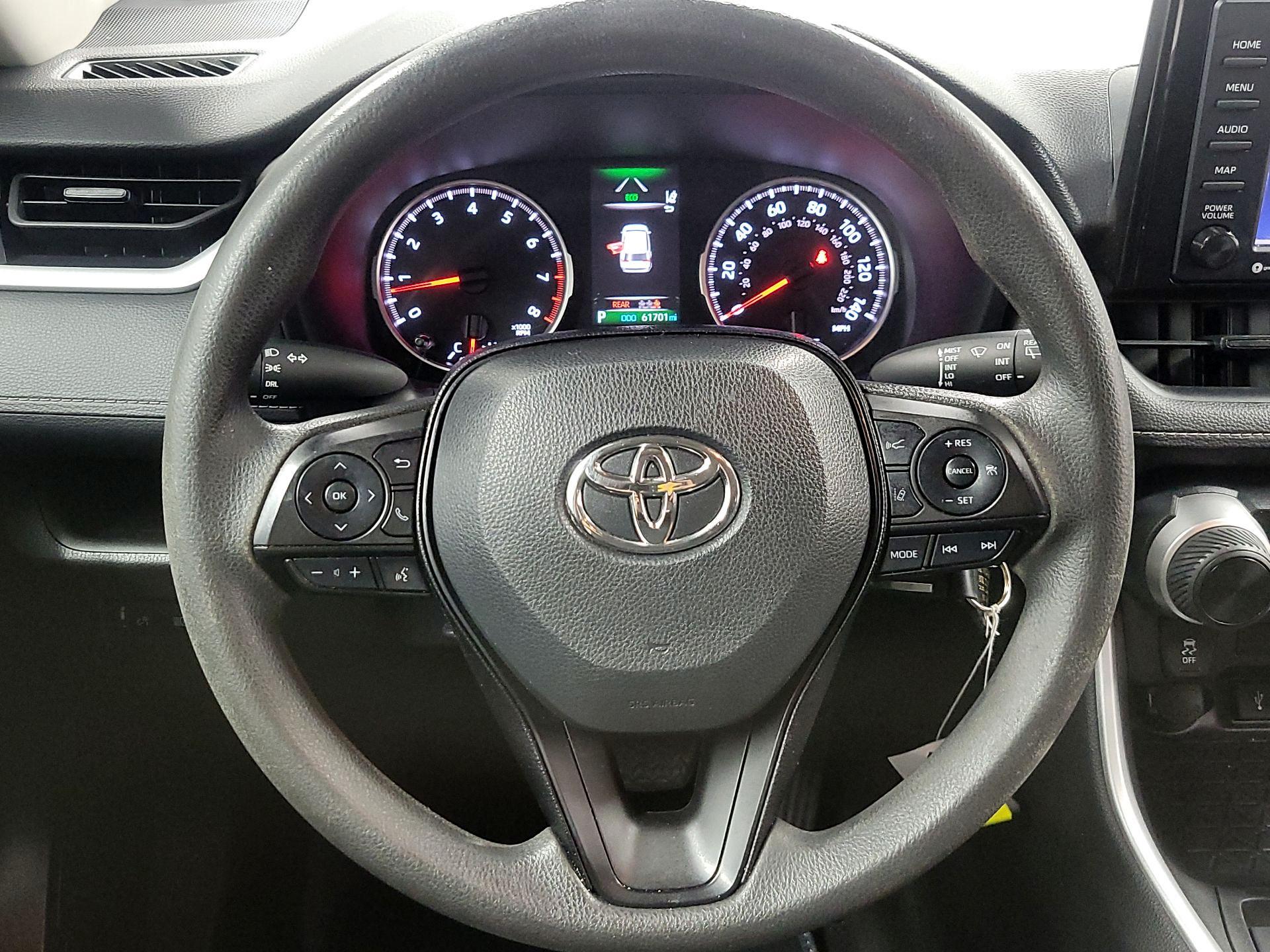 Thumbnail: 2021 Toyota RAV4 - 10