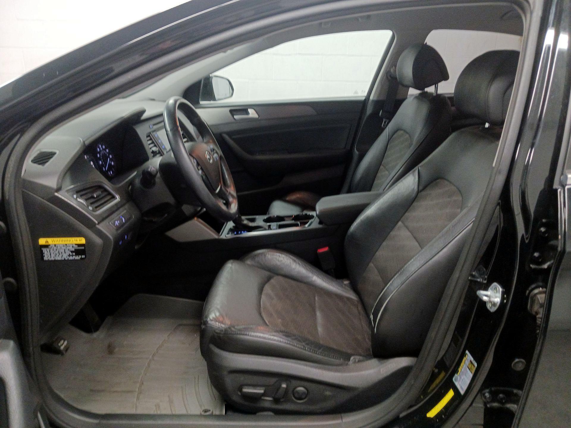 Thumbnail: 2015 Hyundai Sonata - 11
