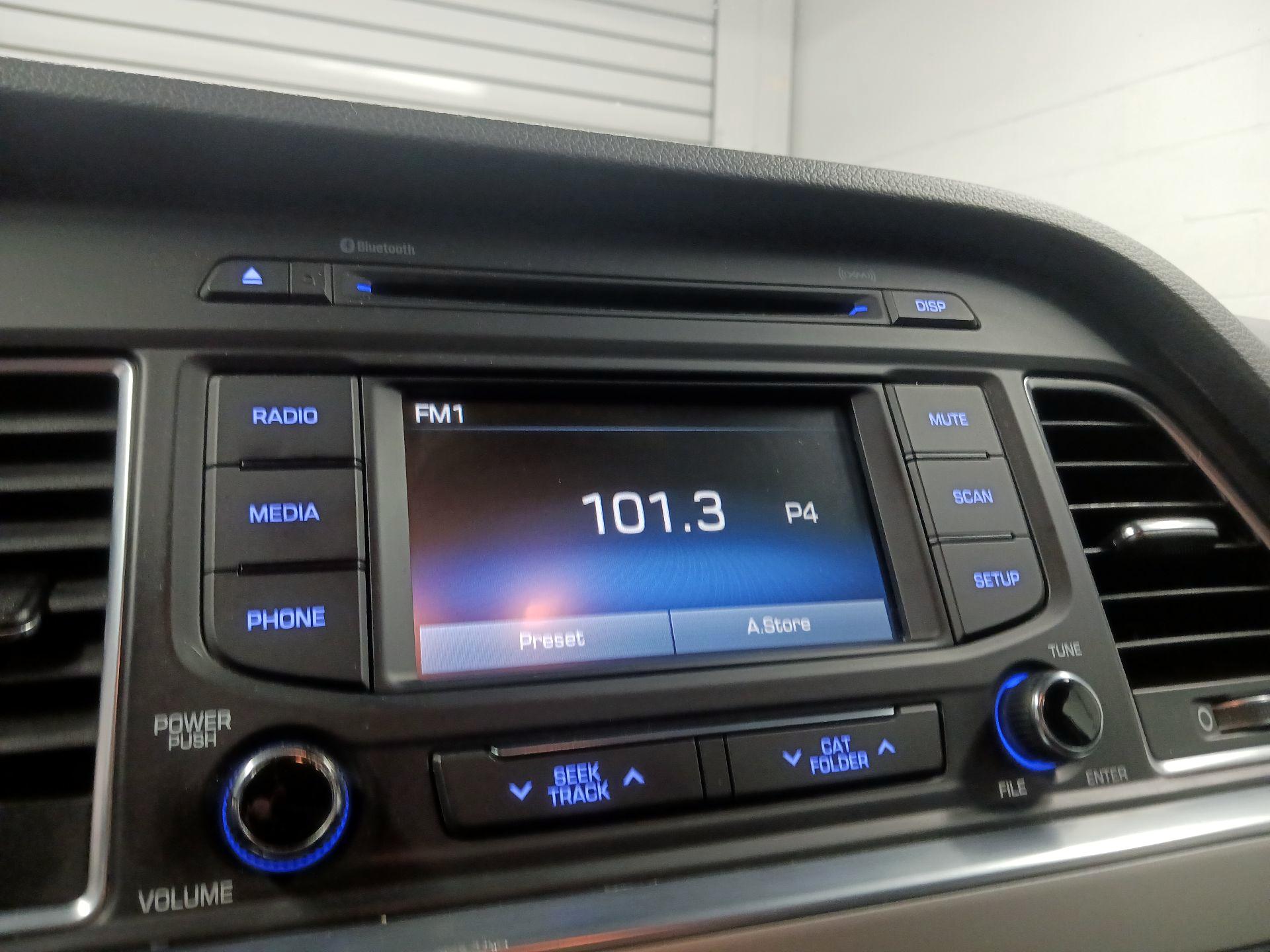 Thumbnail: 2015 Hyundai Sonata - 13