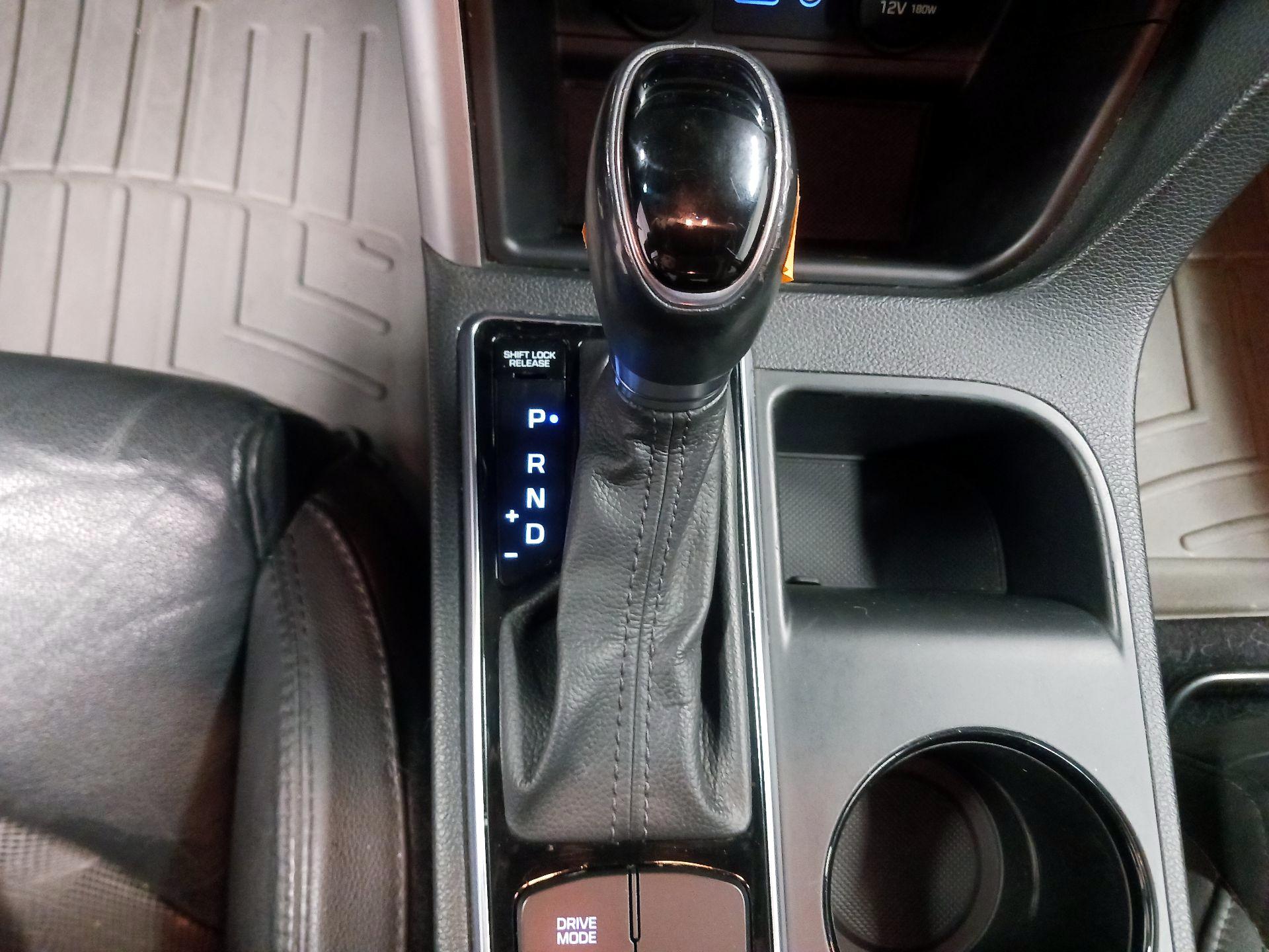 Thumbnail: 2015 Hyundai Sonata - 15