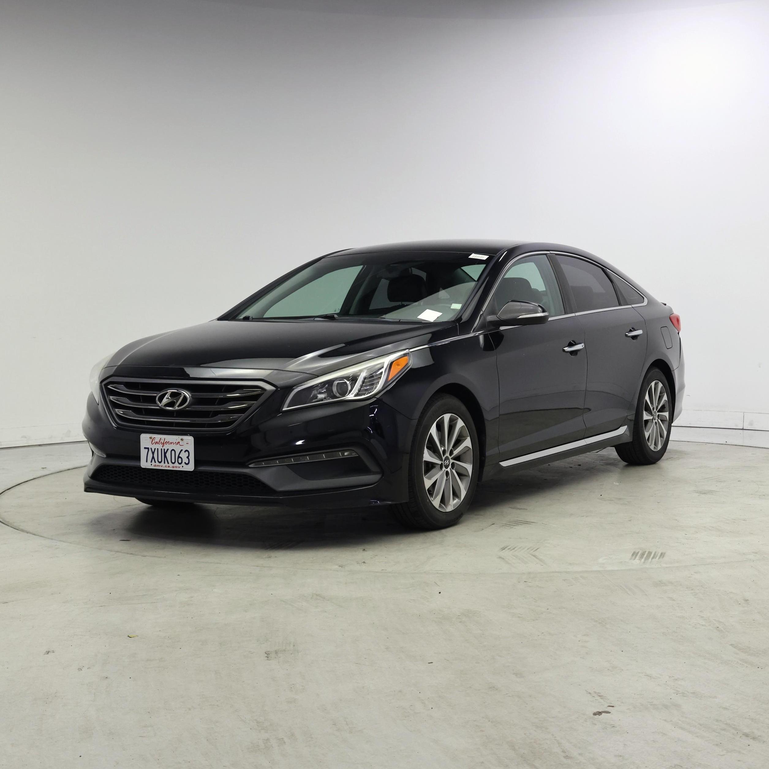 Thumbnail: 2015 Hyundai Sonata - 4