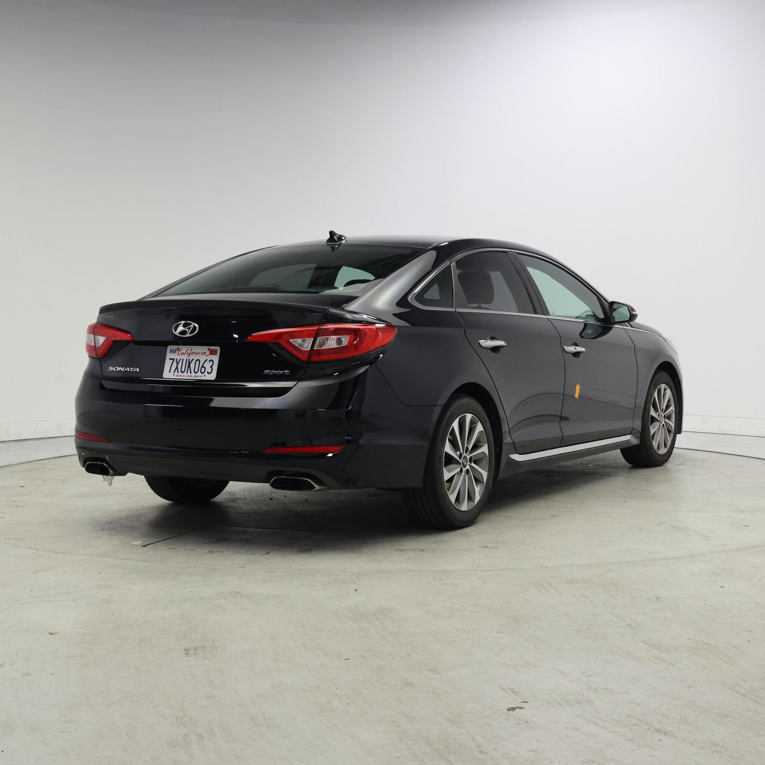 Thumbnail: 2015 Hyundai Sonata - 8