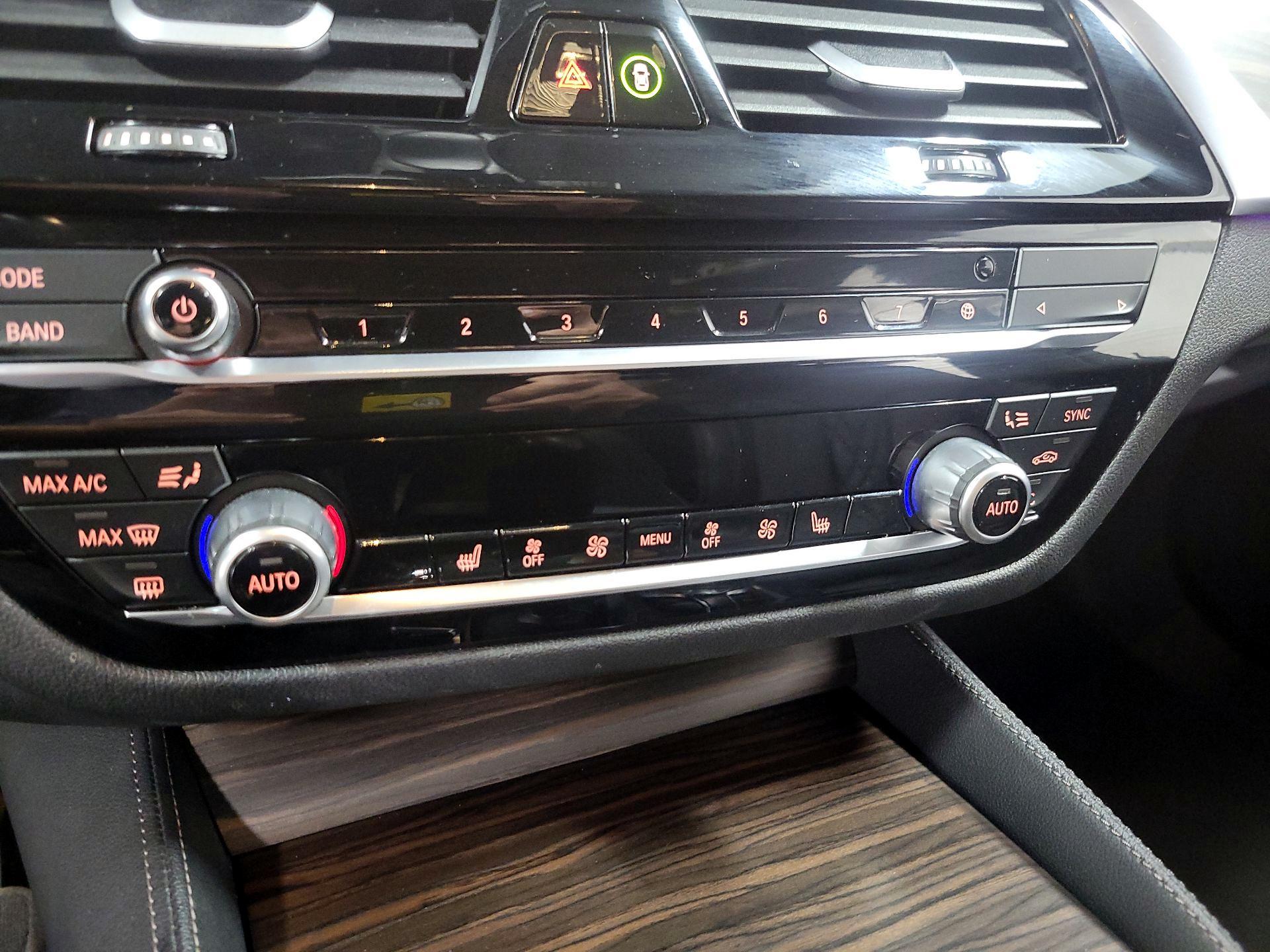 Thumbnail: 2023 BMW 5 Series - 15