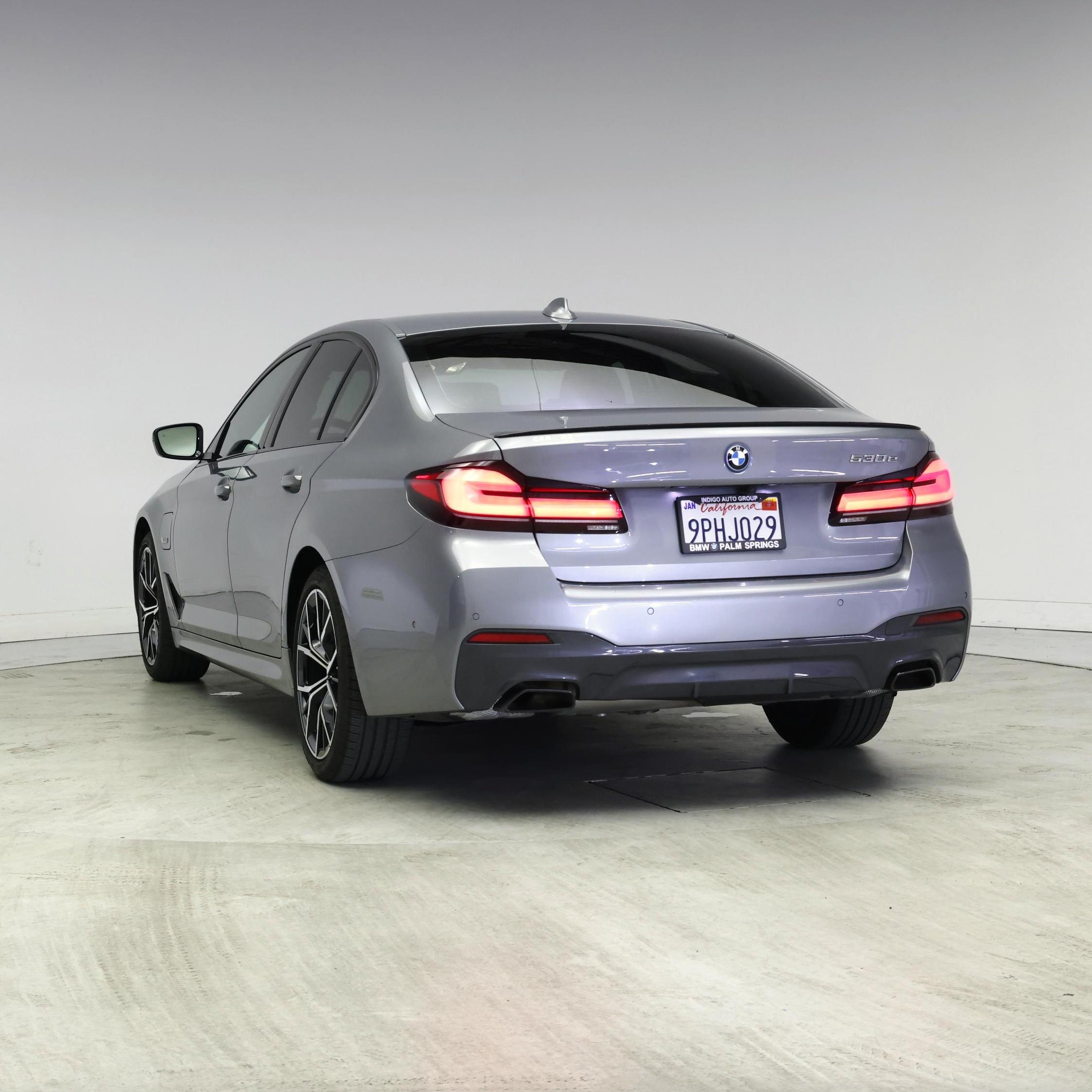 Thumbnail: 2023 BMW 5 Series - 2