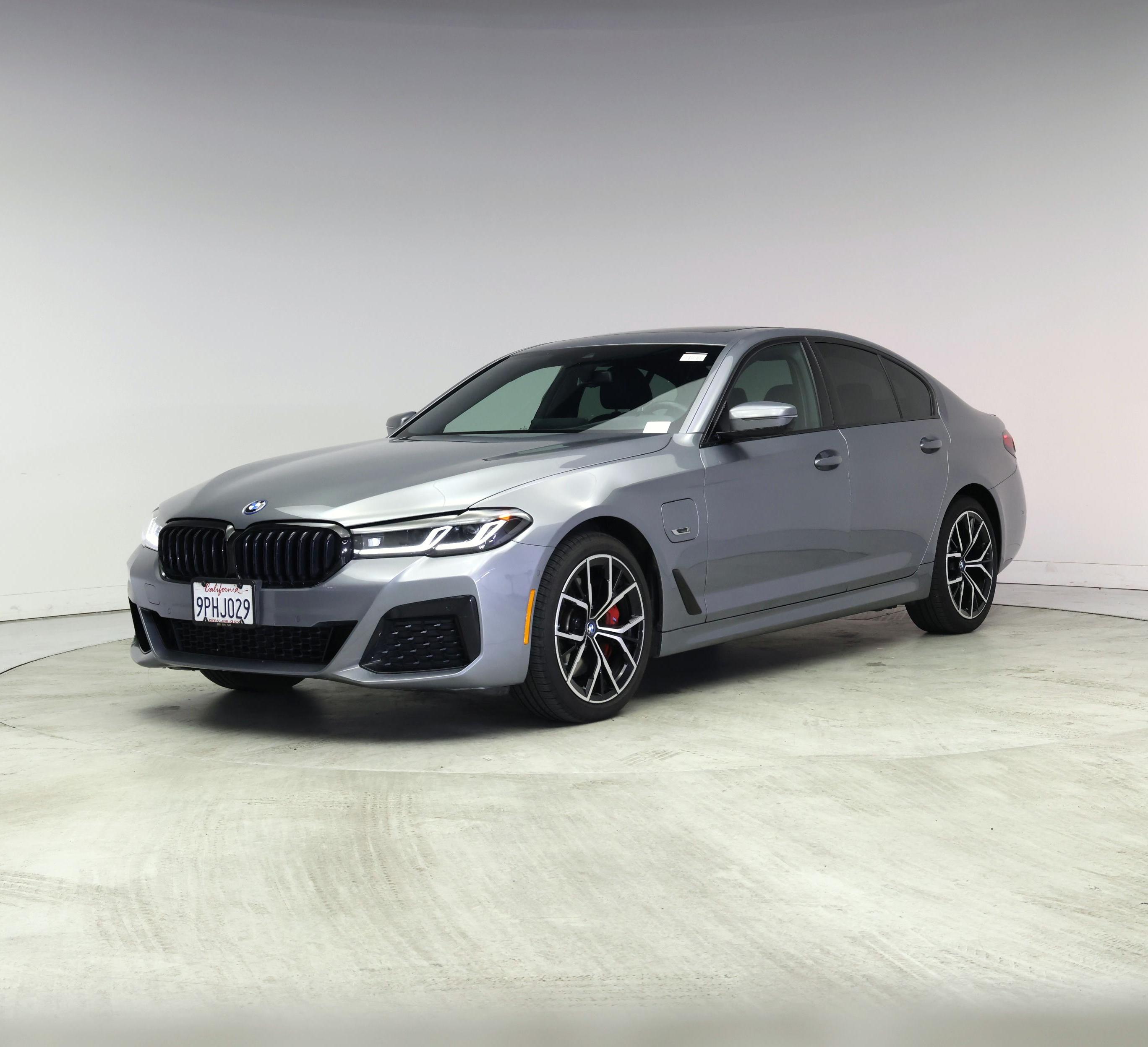 Thumbnail: 2023 BMW 5 Series - 4