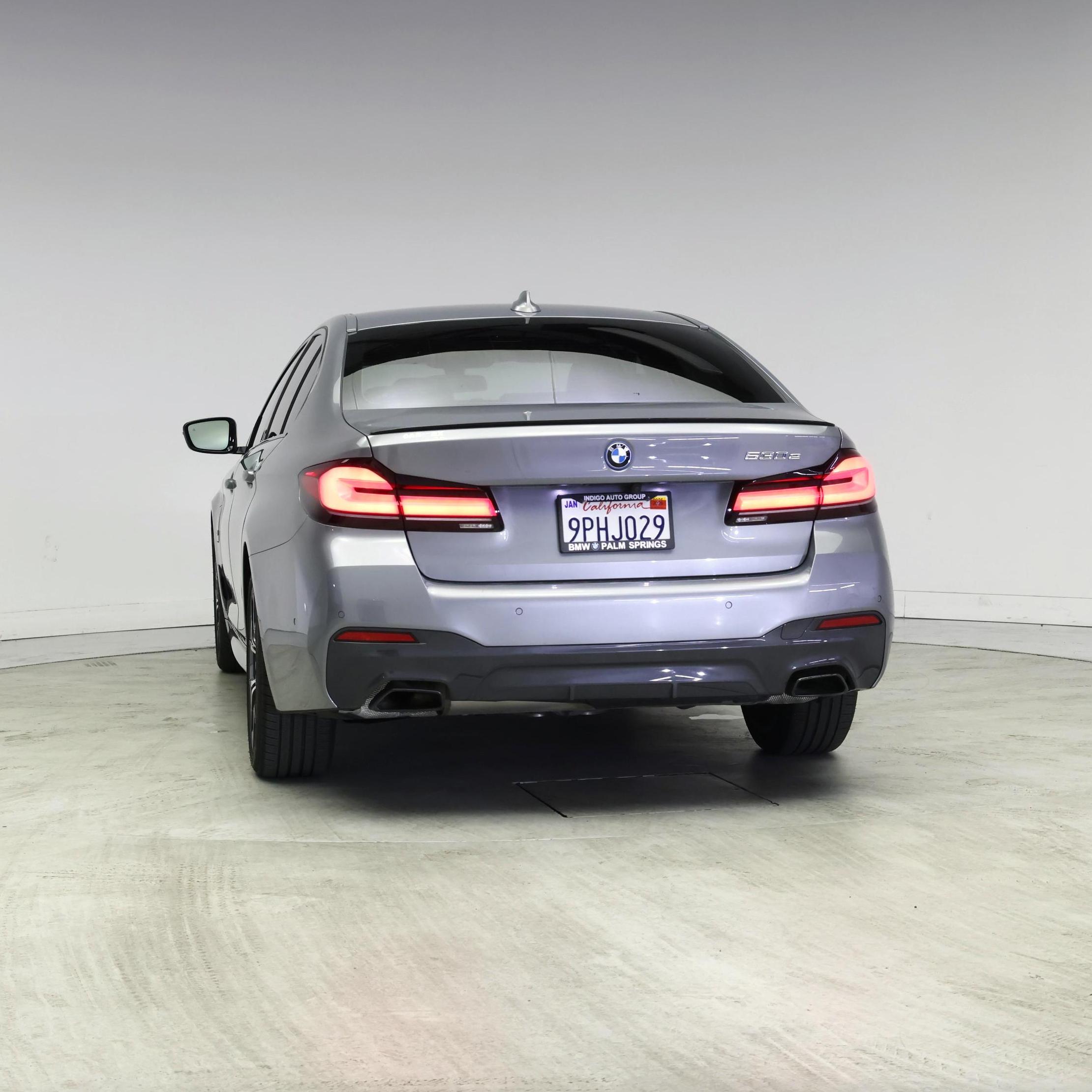 Thumbnail: 2023 BMW 5 Series - 6