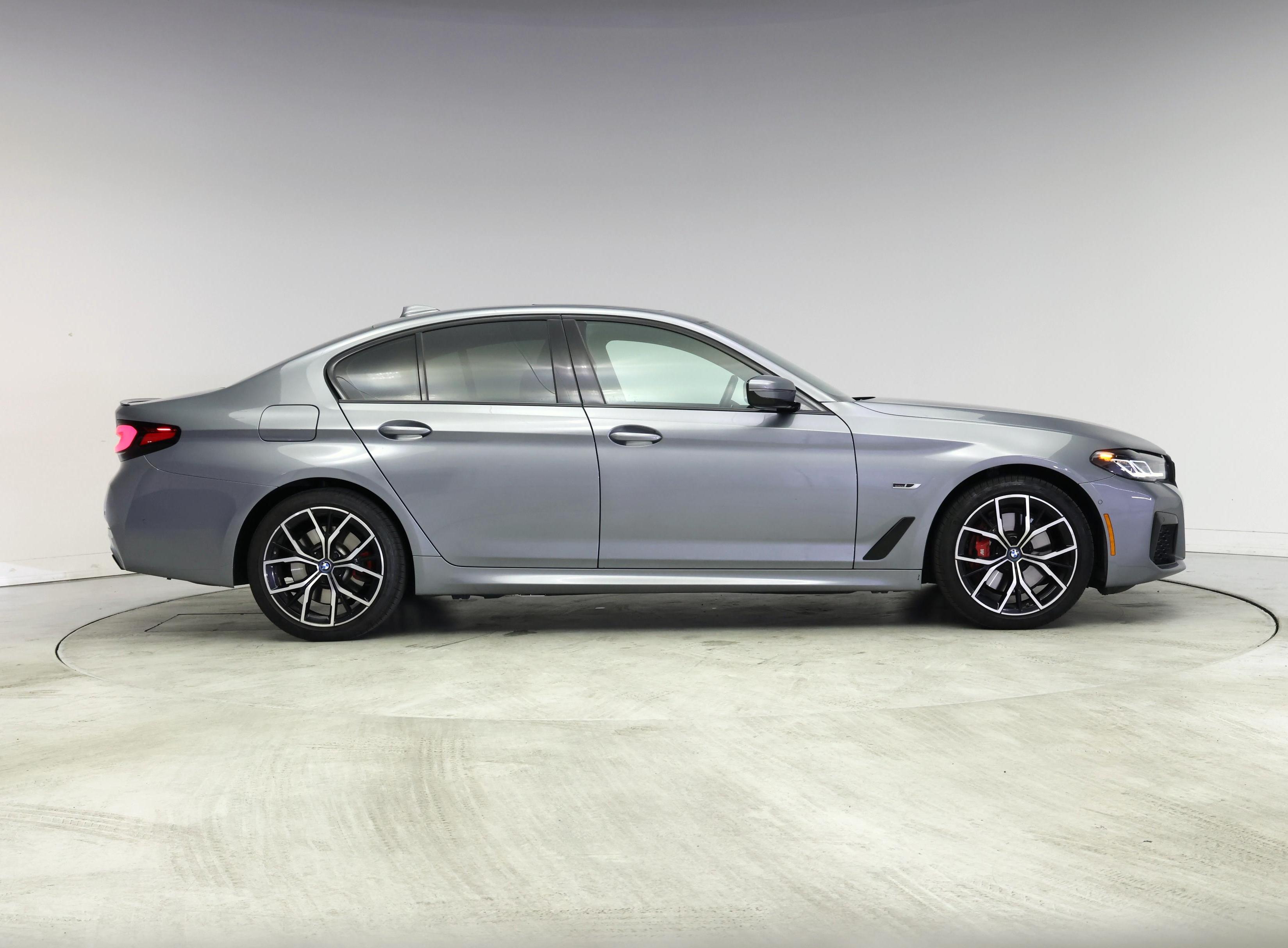 Thumbnail: 2023 BMW 5 Series - 7