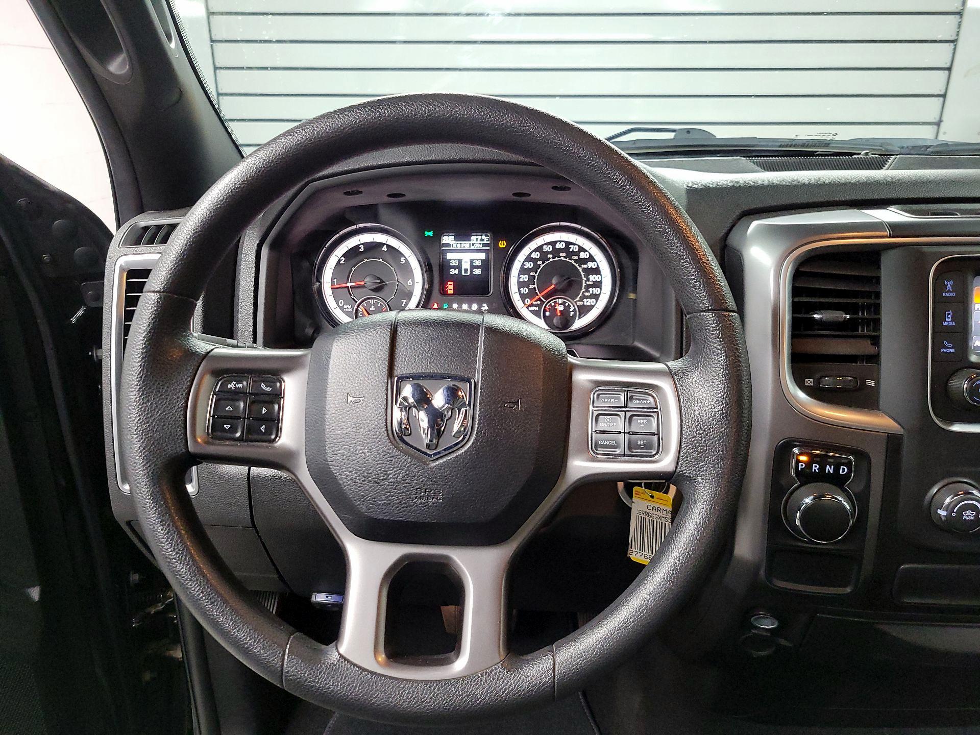 Thumbnail: 2021 RAM 1500 Classic - 10