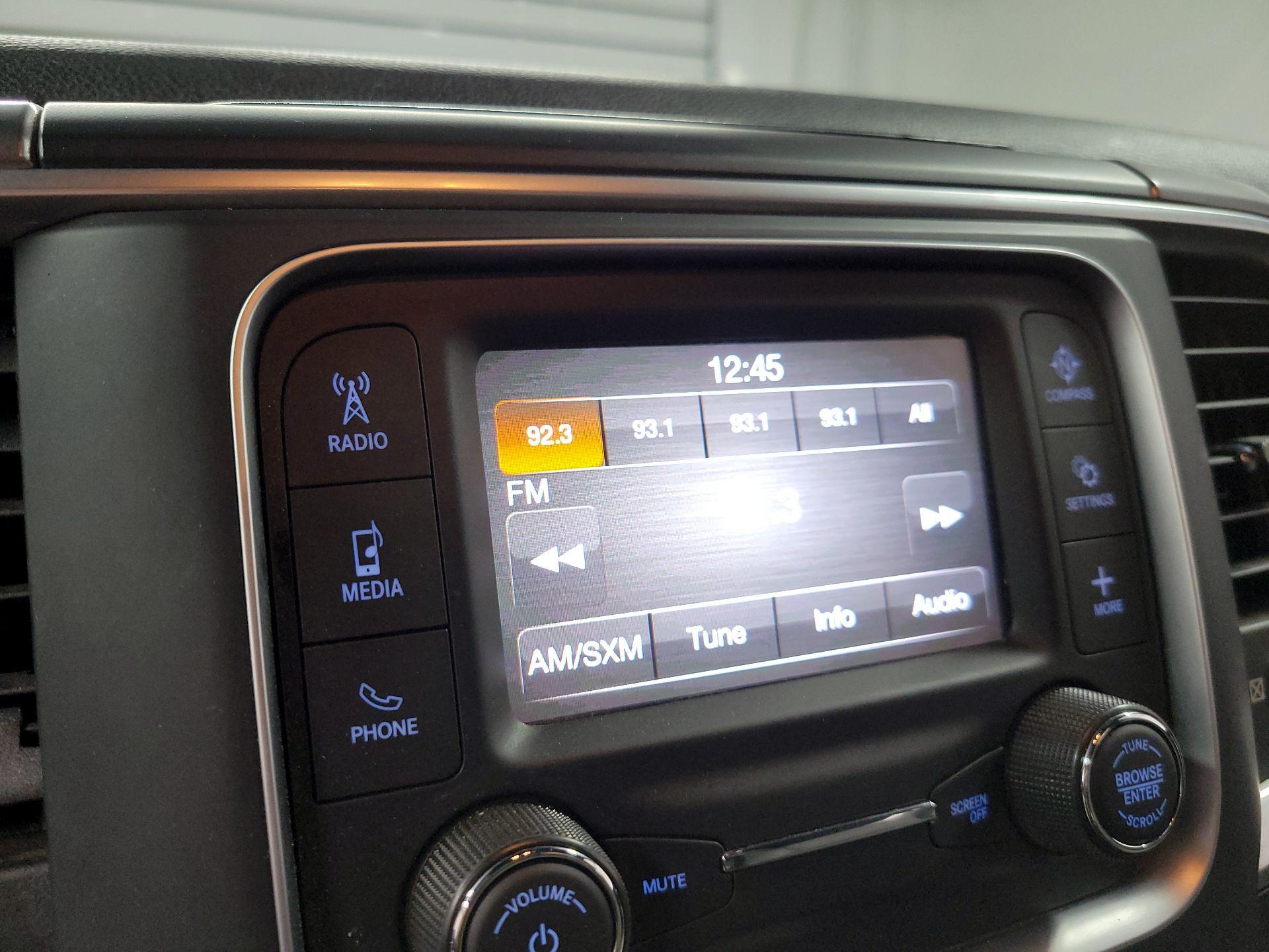 Thumbnail: 2021 RAM 1500 Classic - 15