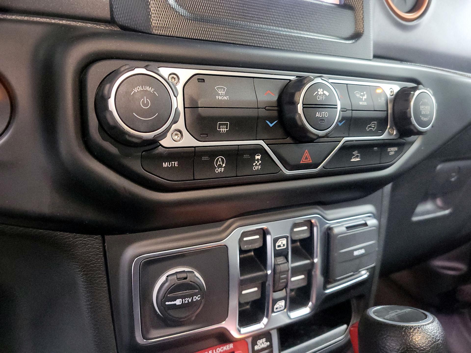 Thumbnail: 2021 Jeep Gladiator - 16