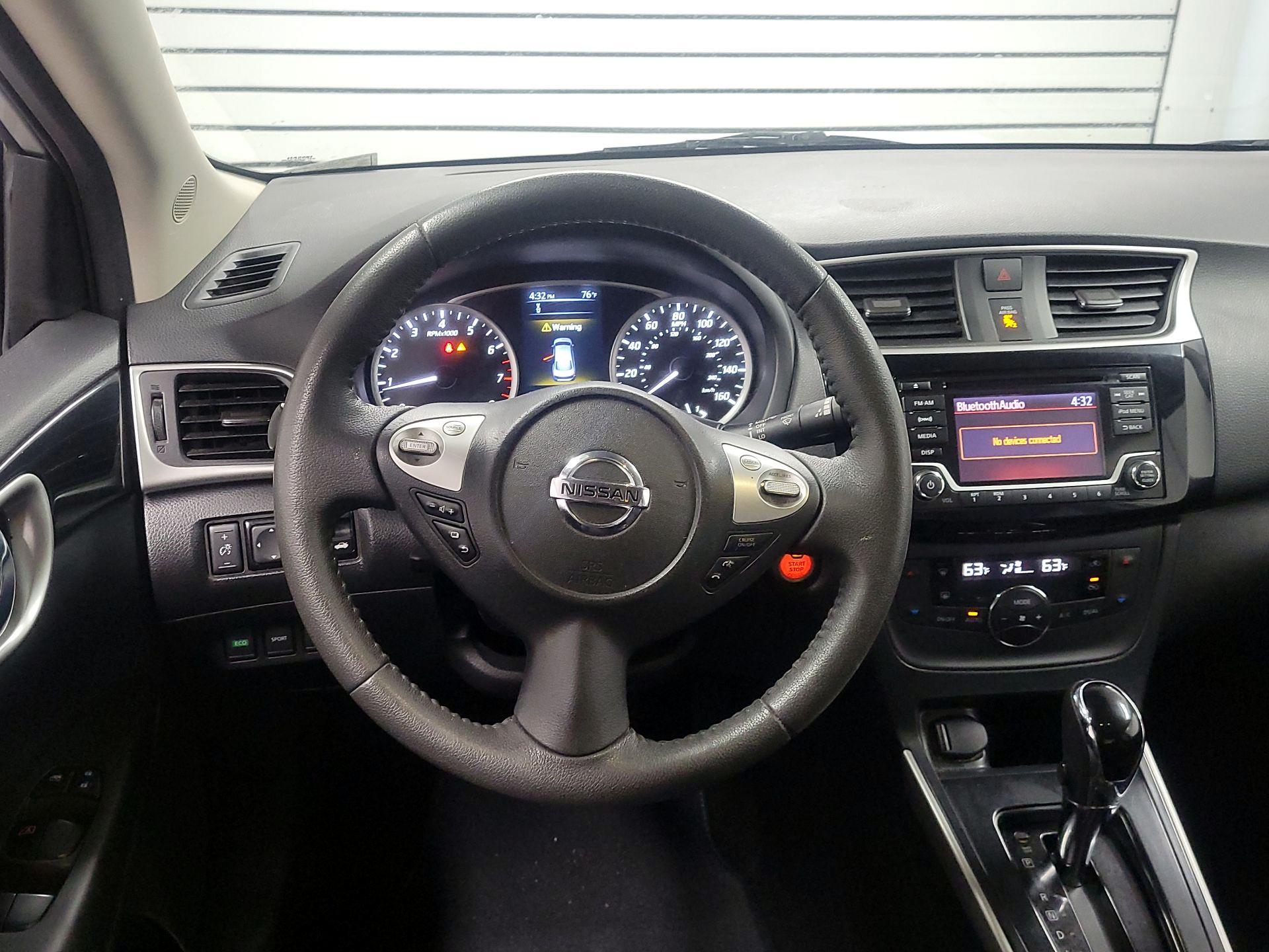 Thumbnail: 2018 Nissan Sentra - 10