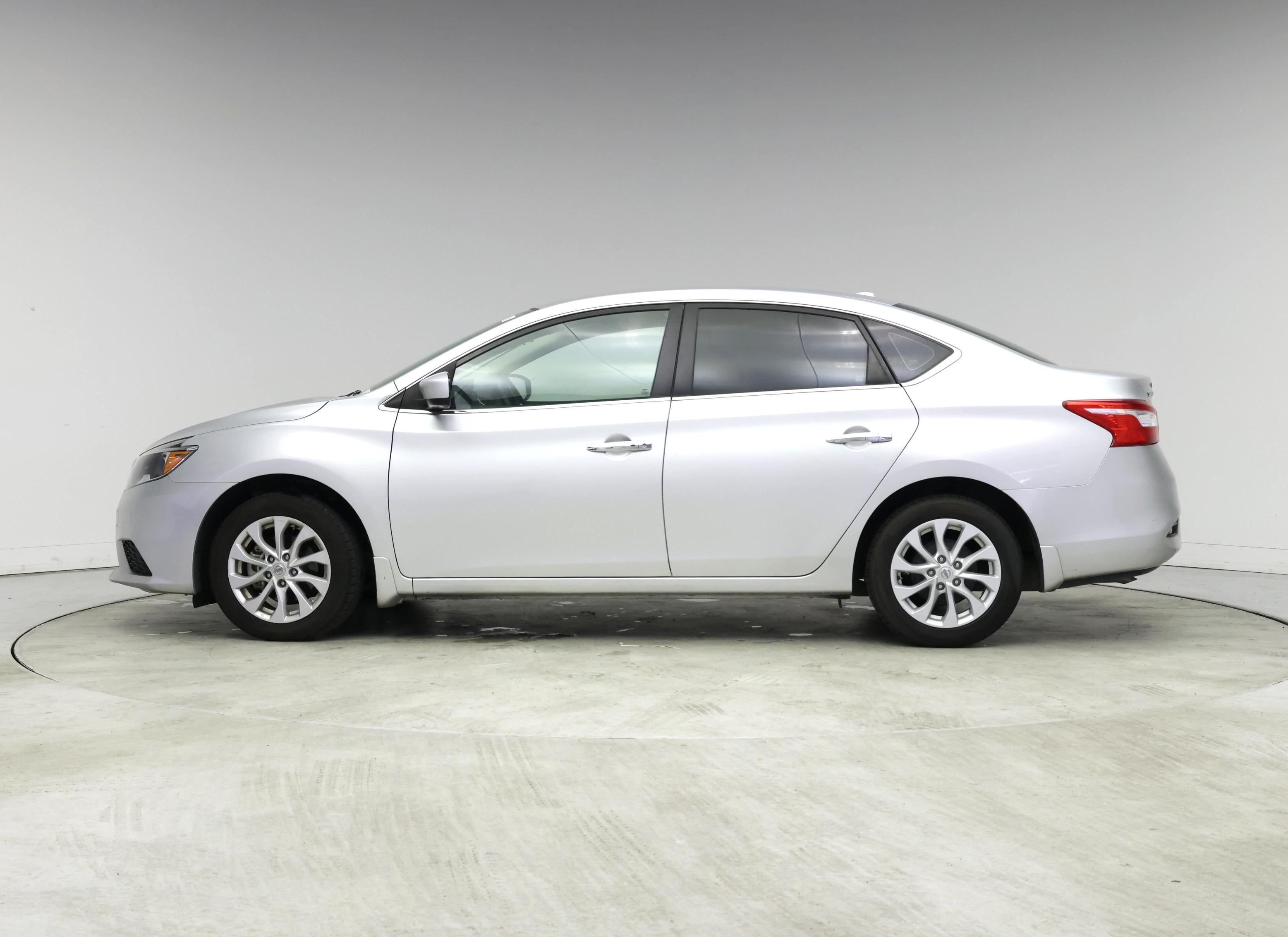 Thumbnail: 2018 Nissan Sentra - 3