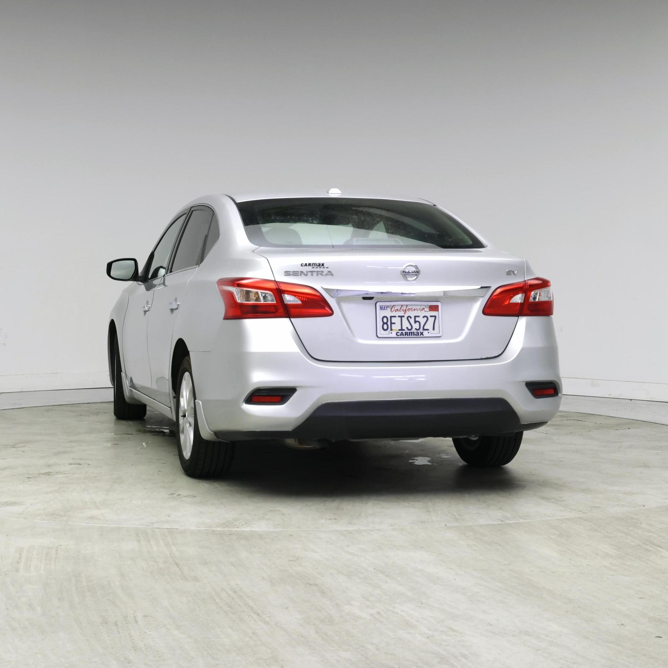 Thumbnail: 2018 Nissan Sentra - 6