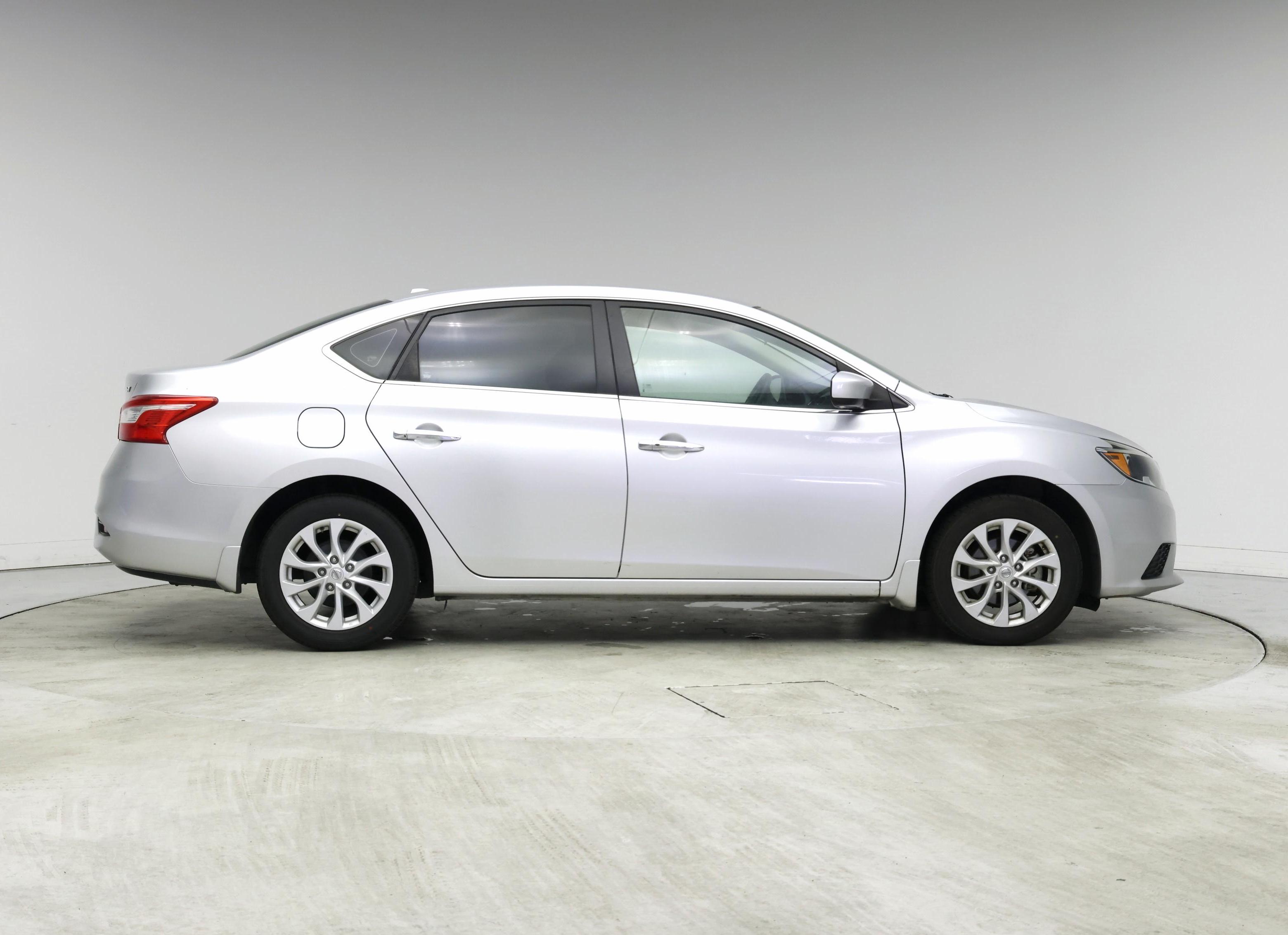 Thumbnail: 2018 Nissan Sentra - 7