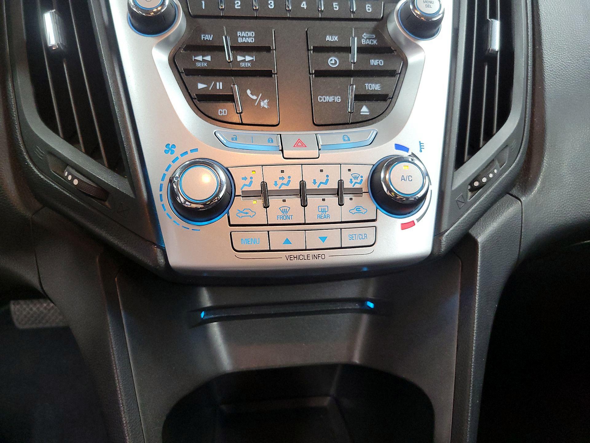 Thumbnail: 2015 Chevrolet Equinox - 14