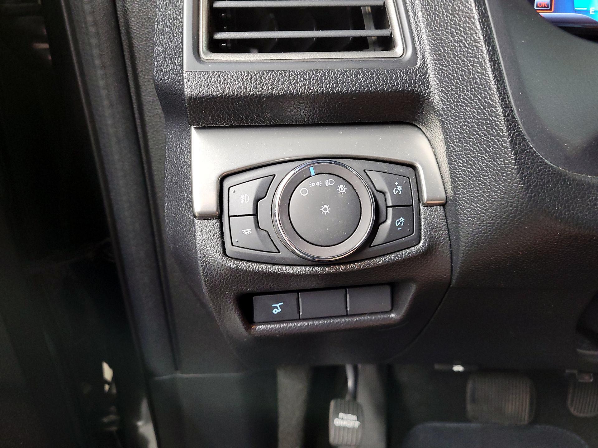 Thumbnail: 2018 Ford Explorer - 13