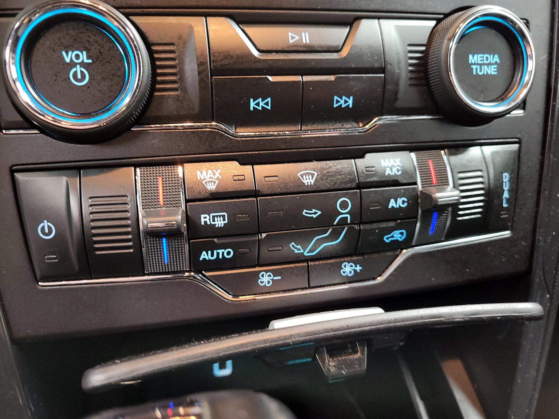 Thumbnail: 2018 Ford Explorer - 16