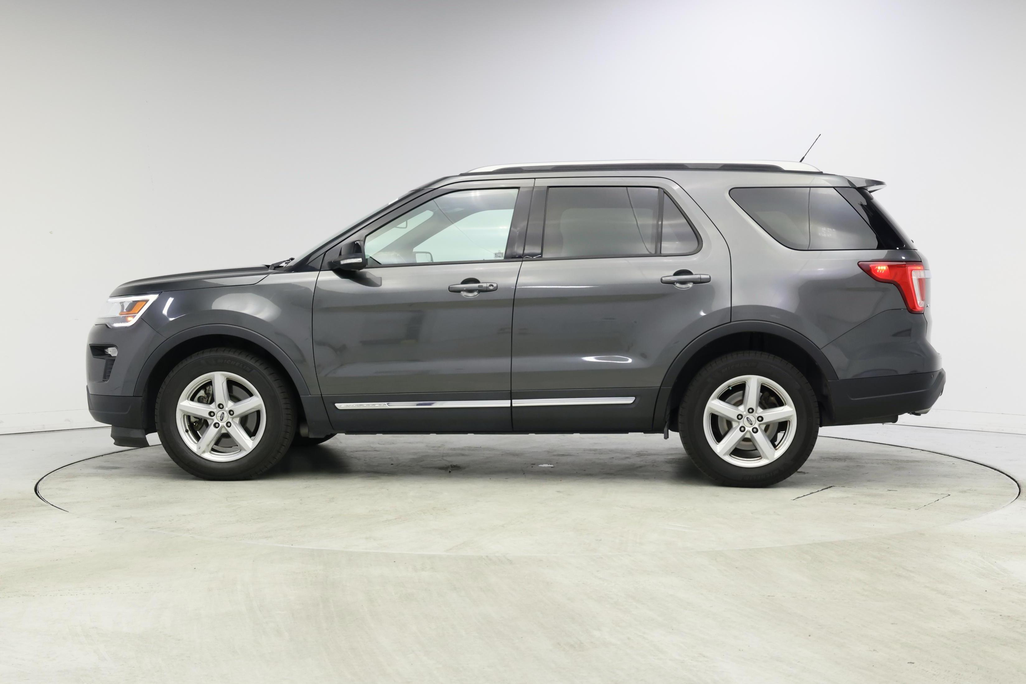 Thumbnail: 2018 Ford Explorer - 3