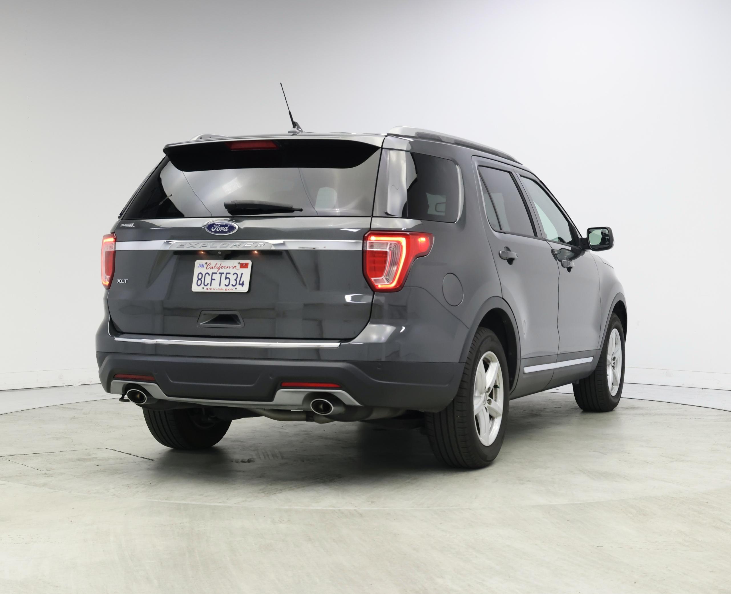 Thumbnail: 2018 Ford Explorer - 8