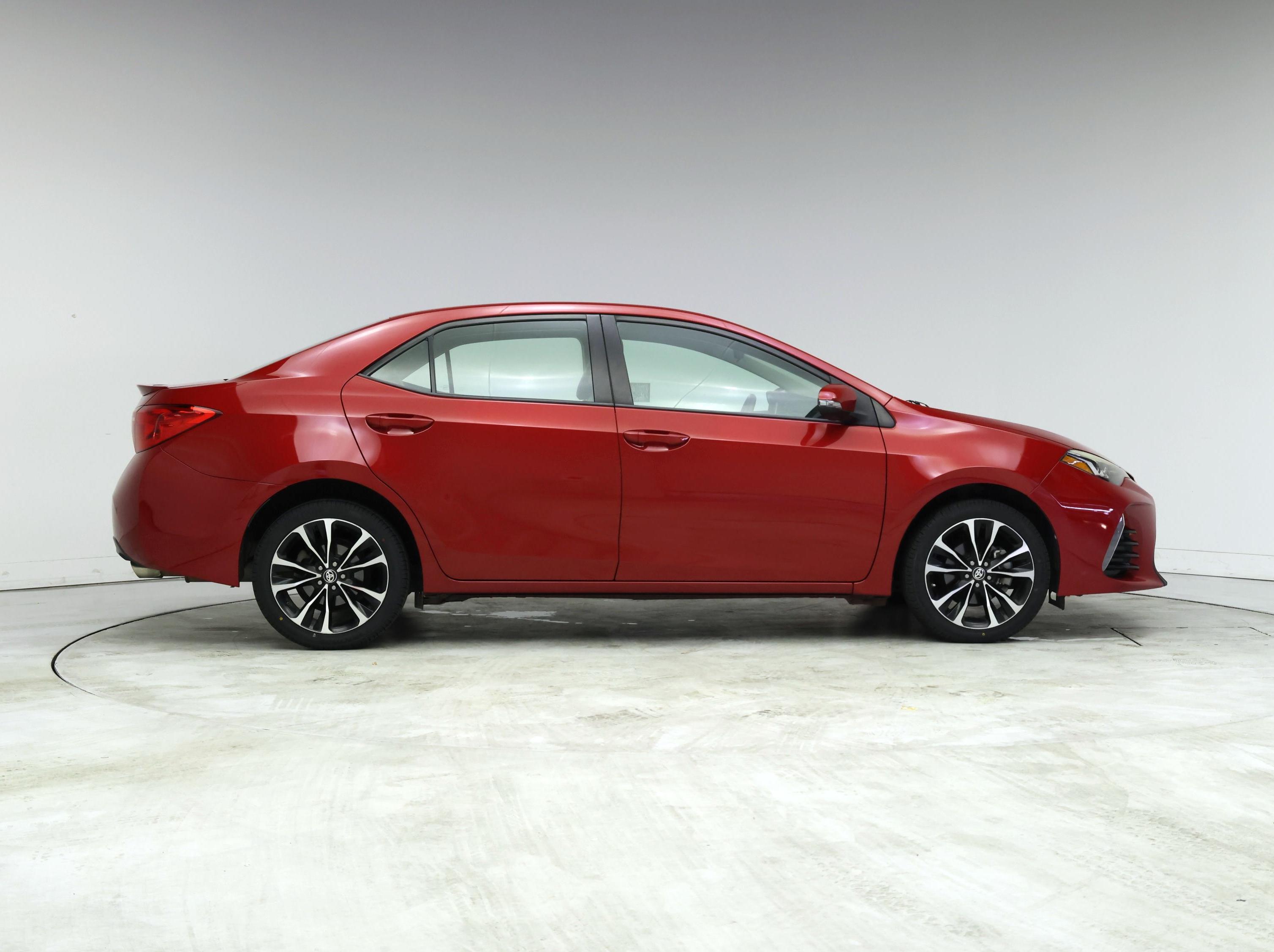 Thumbnail: 2017 Toyota Corolla - 7