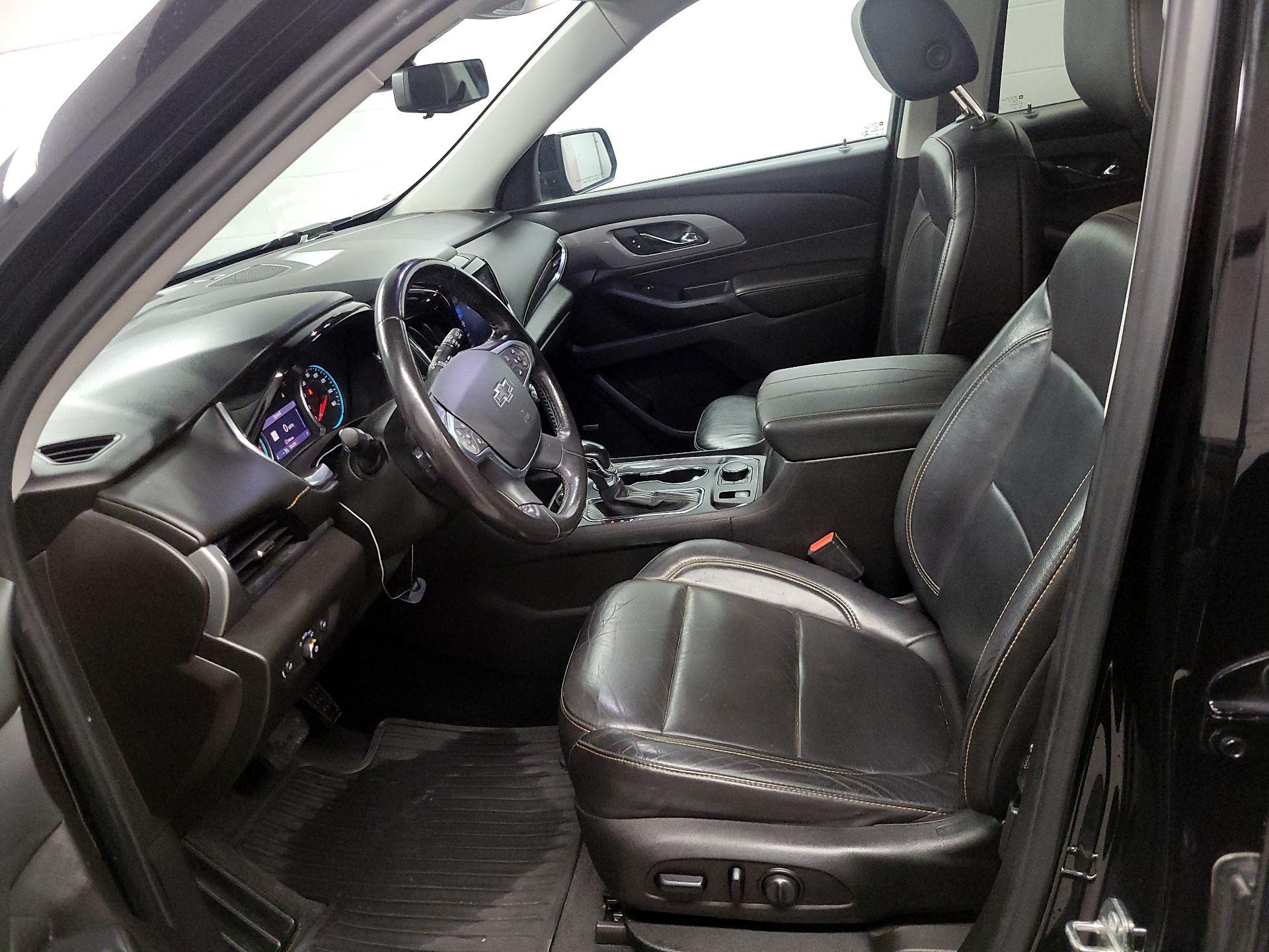 Thumbnail: 2021 Chevrolet Traverse - 11