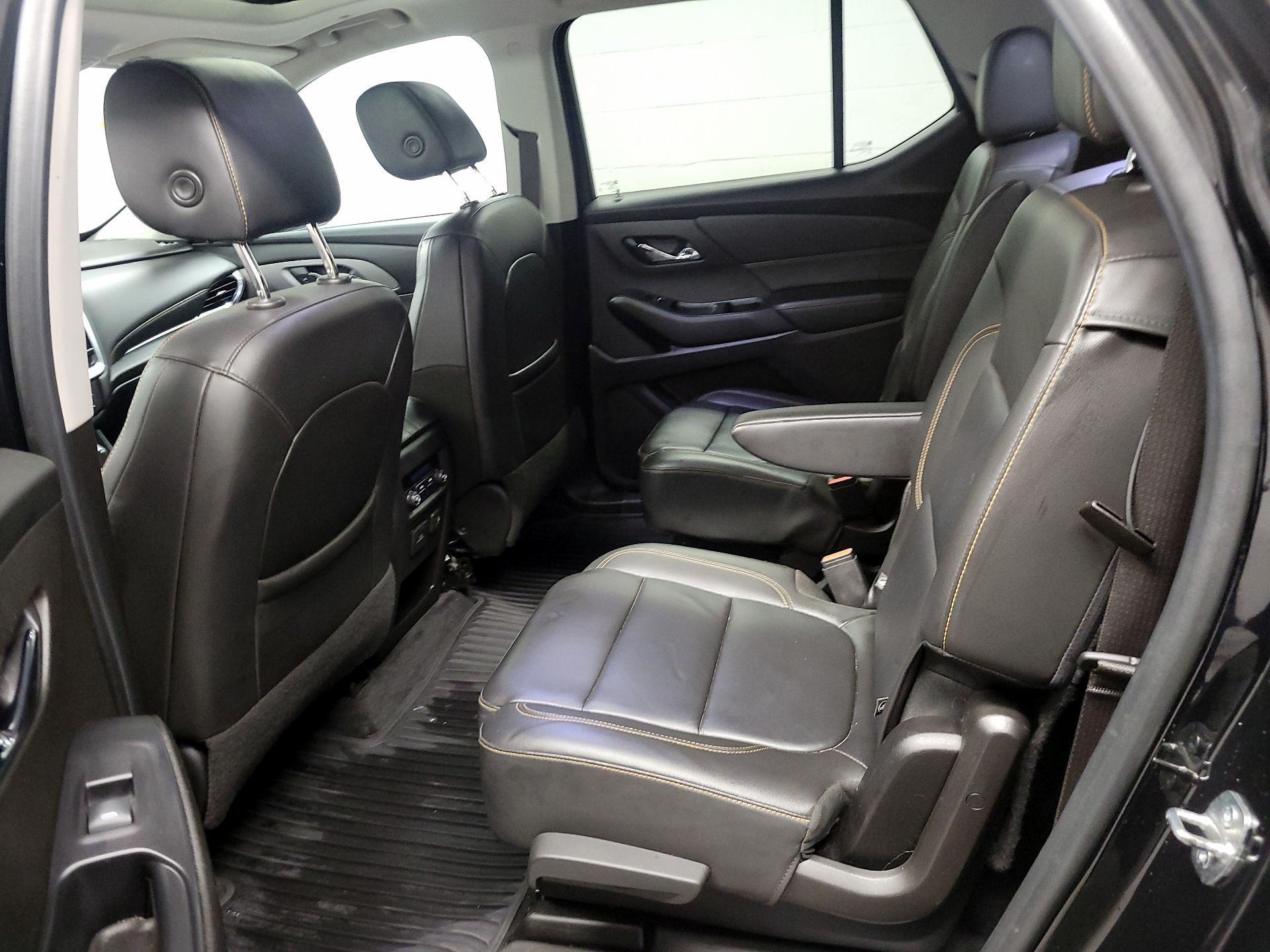 Thumbnail: 2021 Chevrolet Traverse - 18