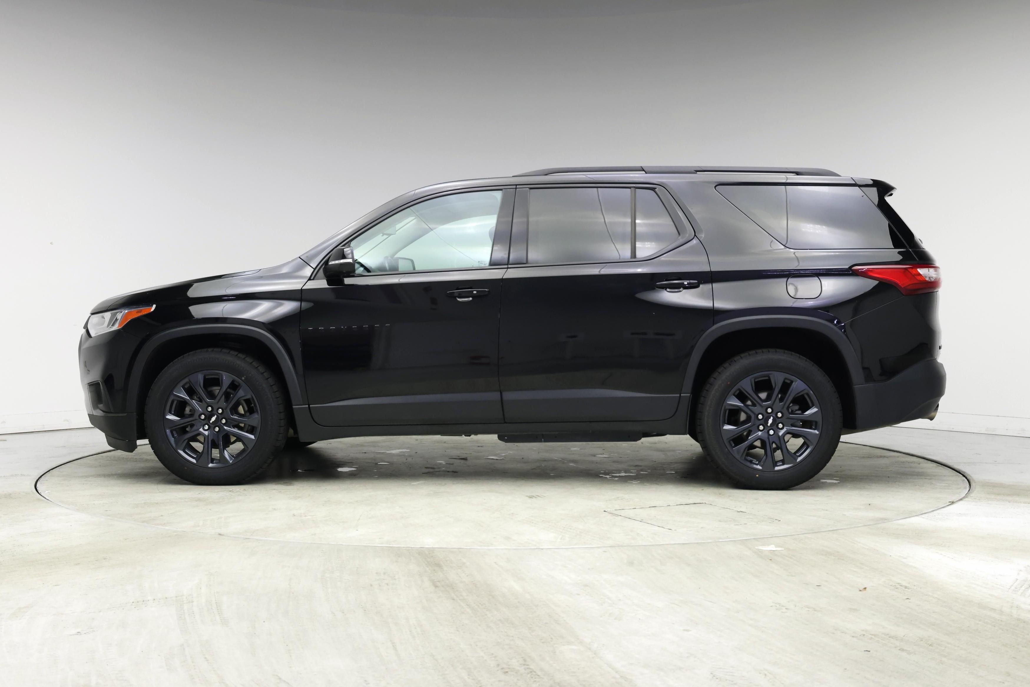 Thumbnail: 2021 Chevrolet Traverse - 3
