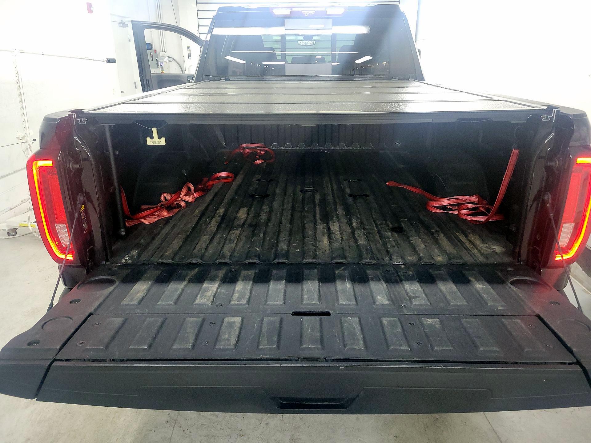 Thumbnail: 2022 GMC Sierra 2500 - 18