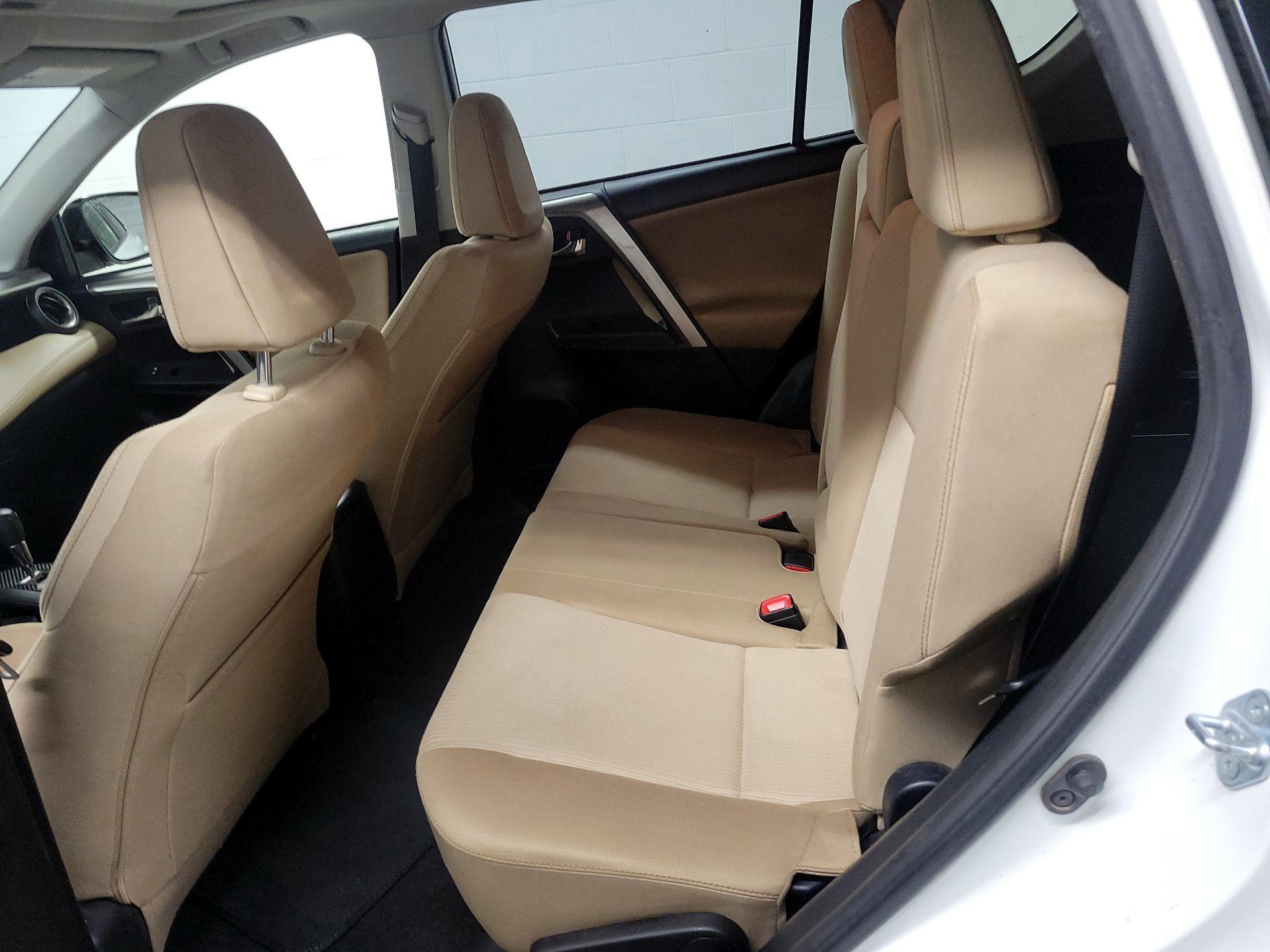 Thumbnail: 2014 Toyota RAV4 - 18