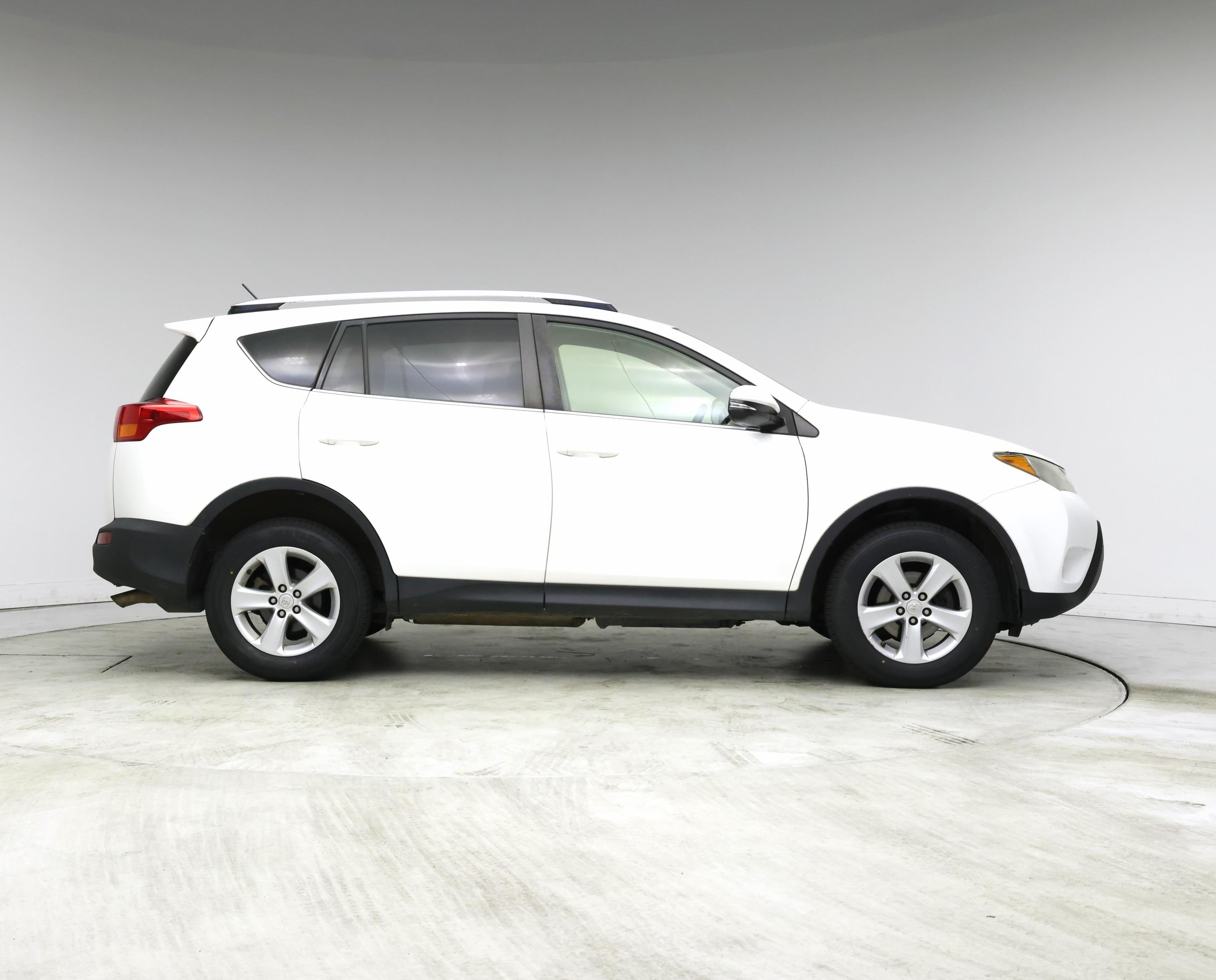 Thumbnail: 2014 Toyota RAV4 - 7