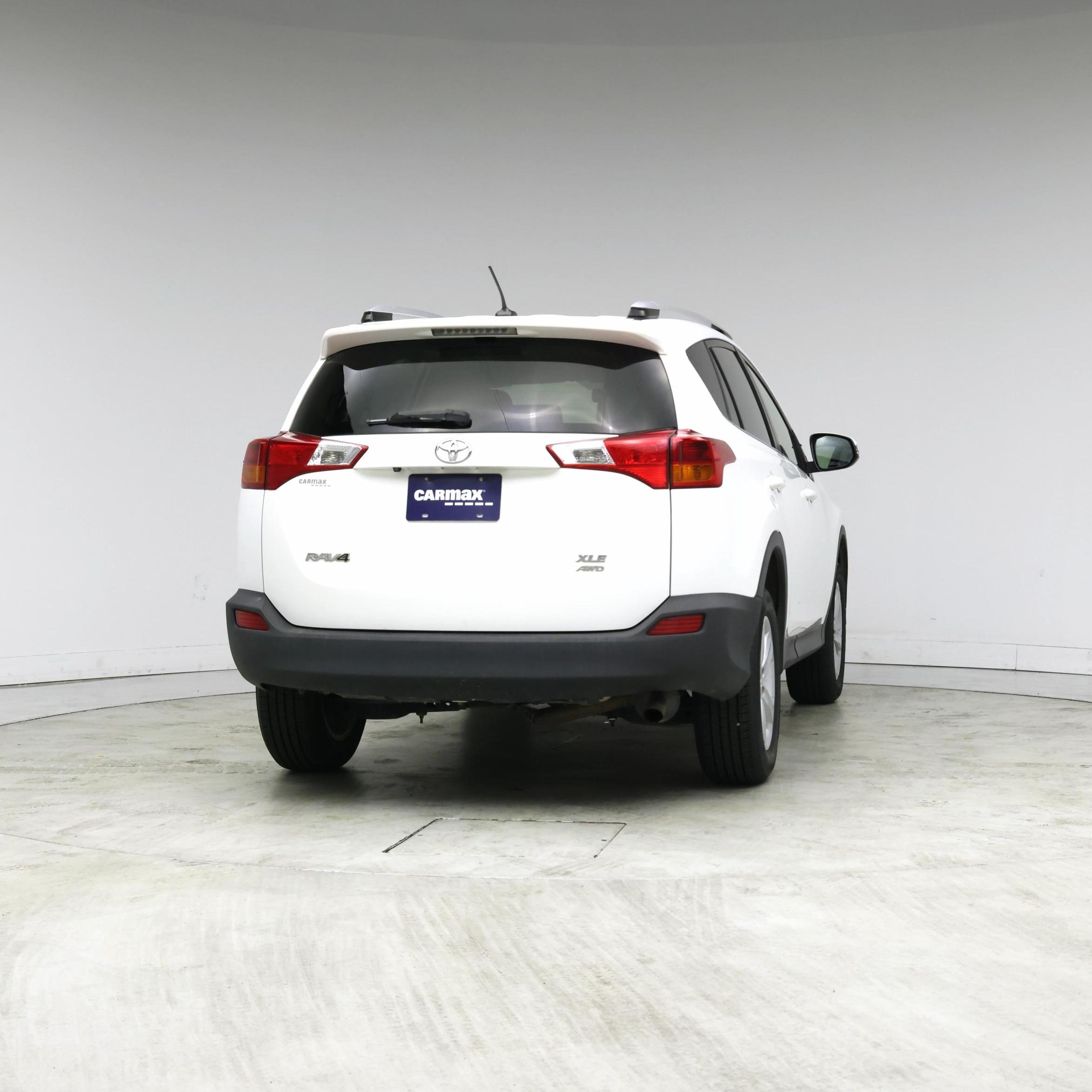 Thumbnail: 2014 Toyota RAV4 - 8