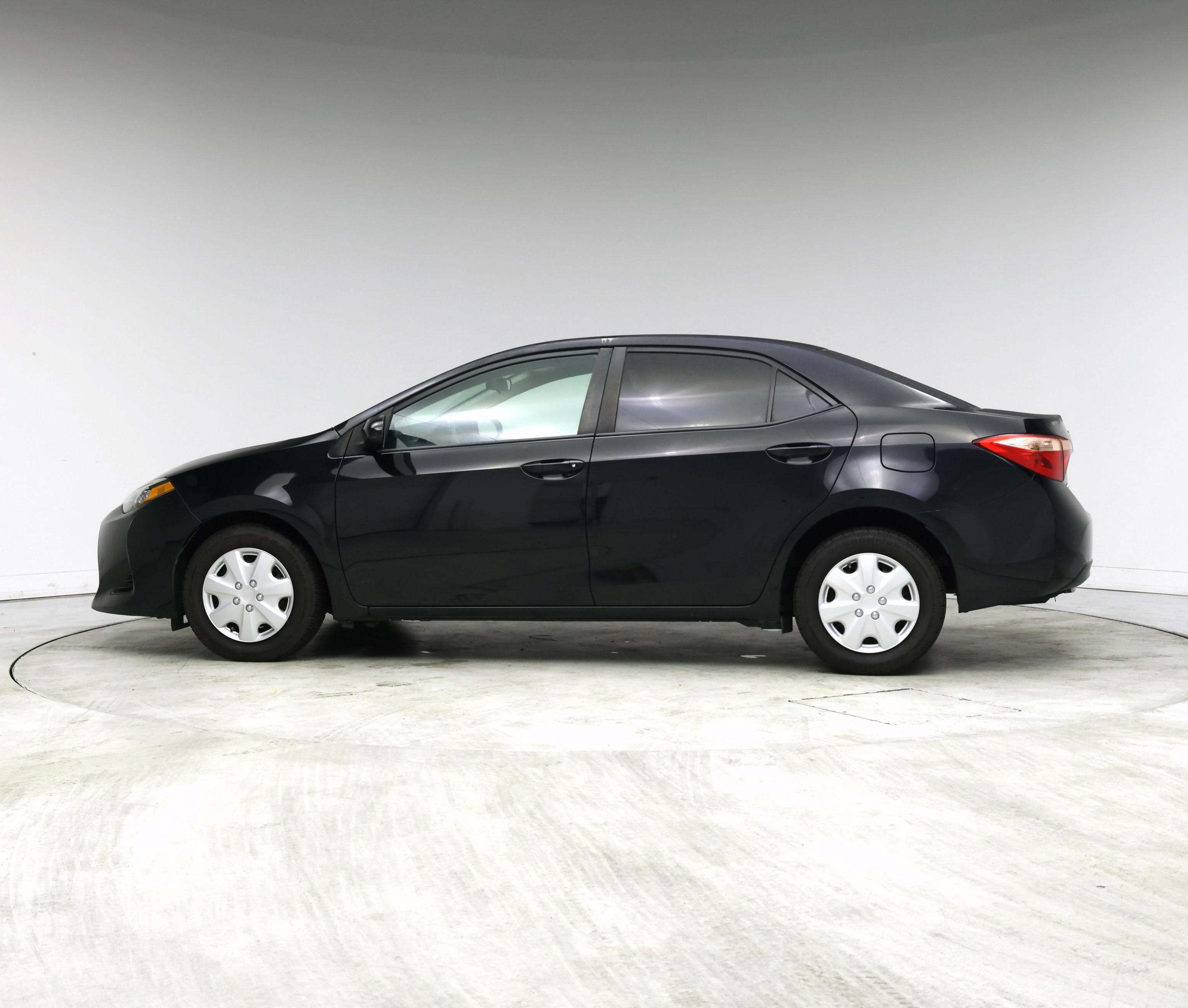 Thumbnail: 2017 Toyota Corolla - 3