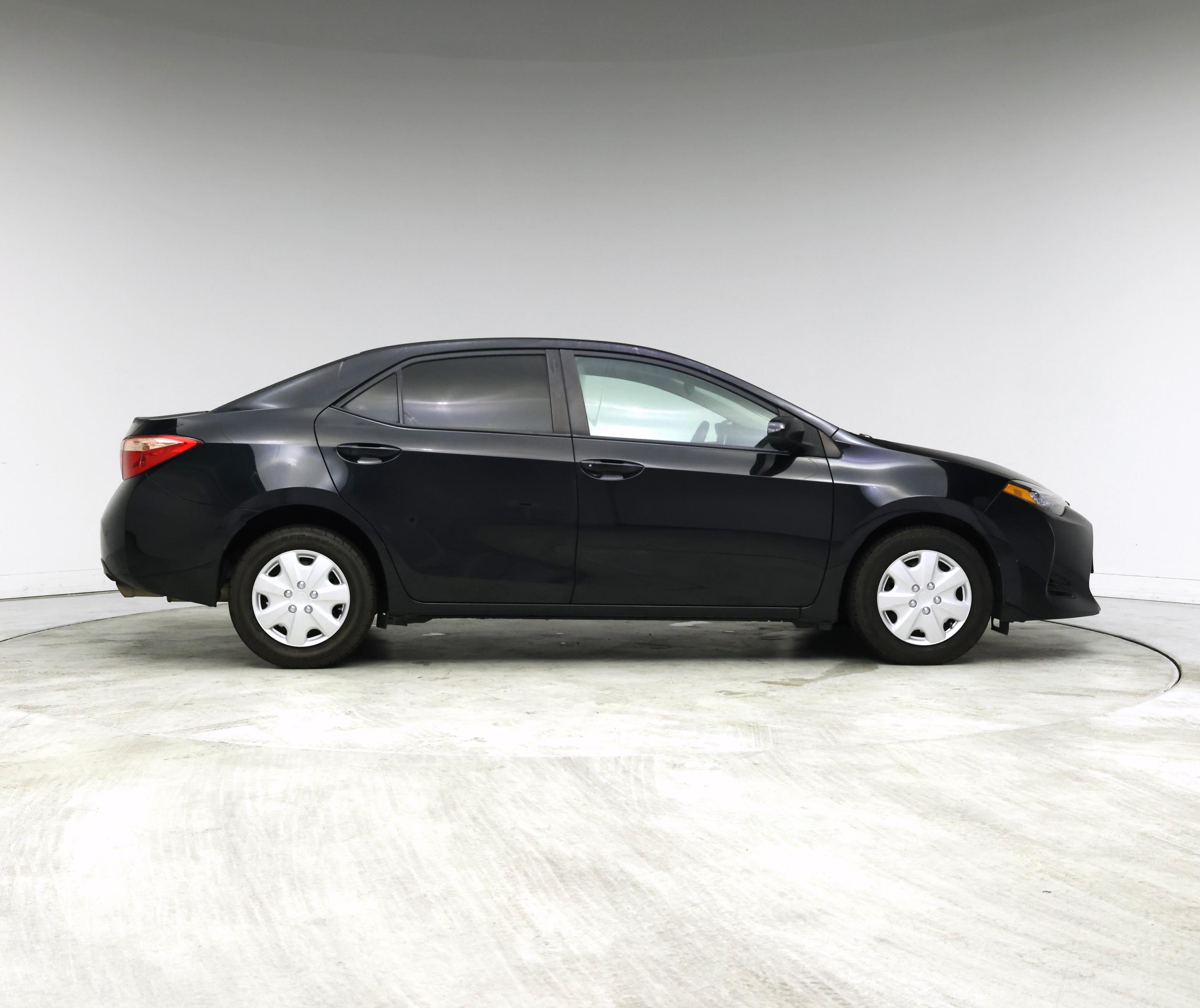 Thumbnail: 2017 Toyota Corolla - 7