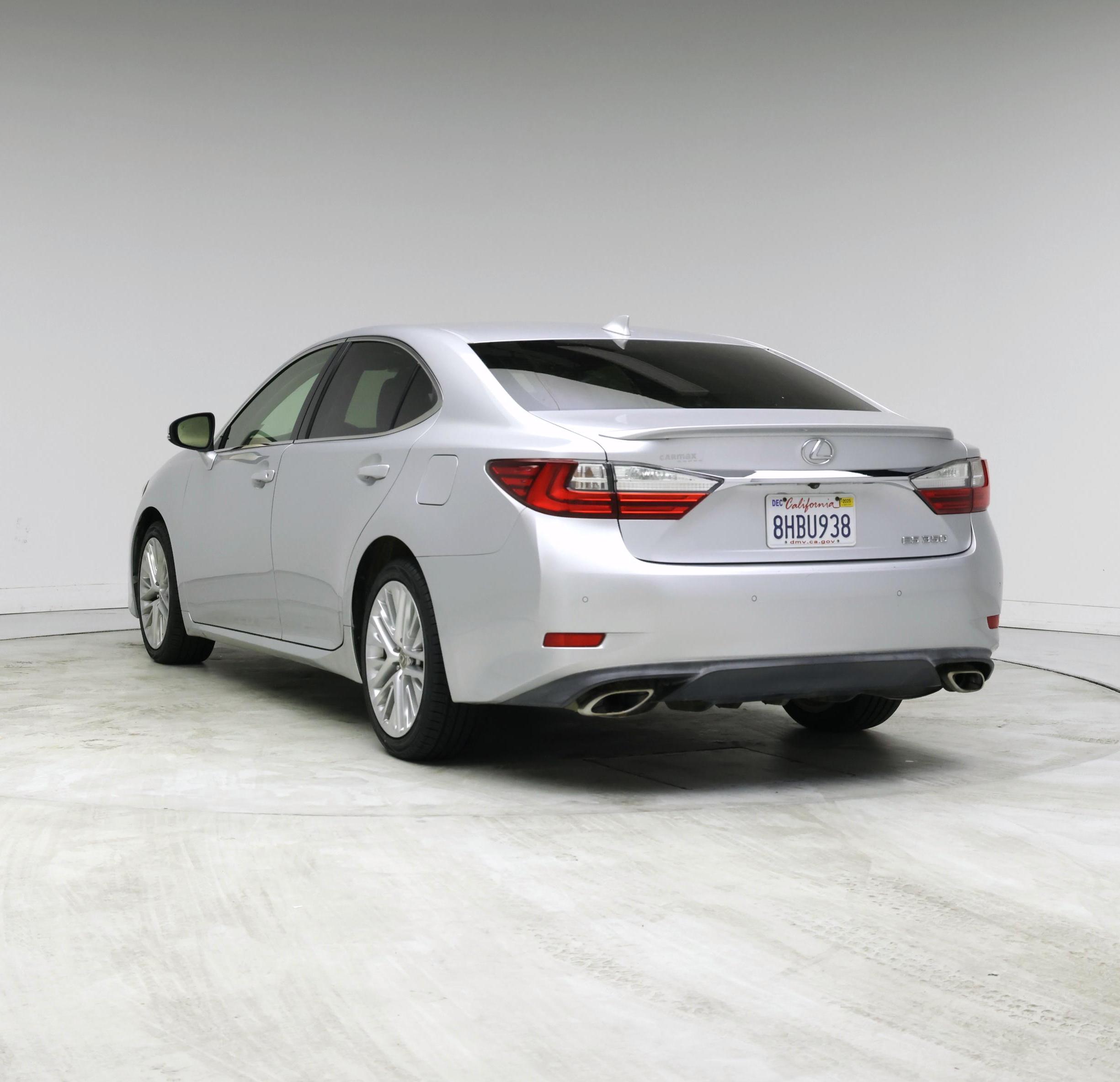 Thumbnail: 2016 Lexus ES - 2
